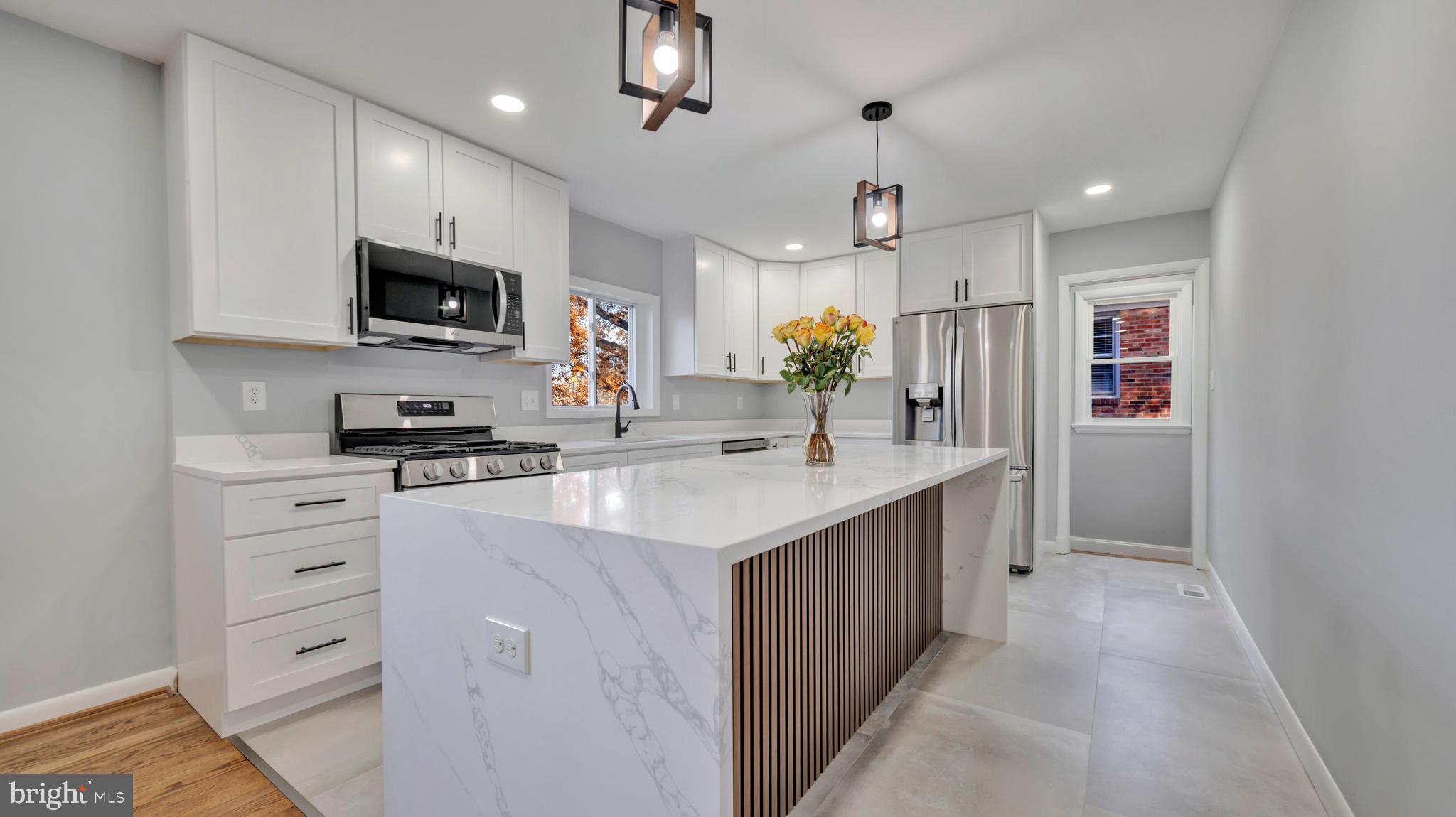 WOODSIDE FOREST - Residential