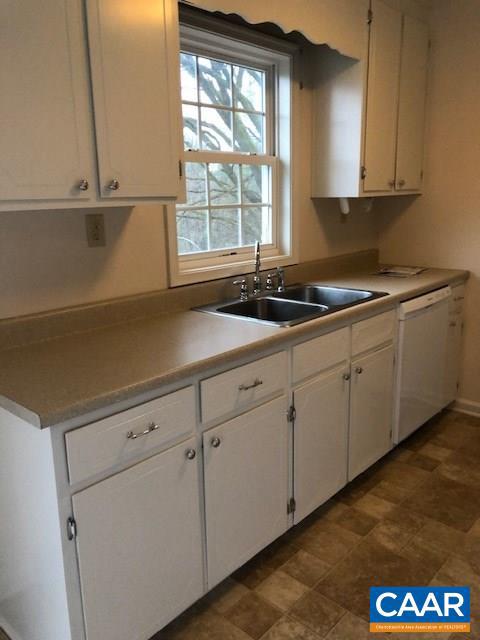 UNKNOWN - Residential Lease