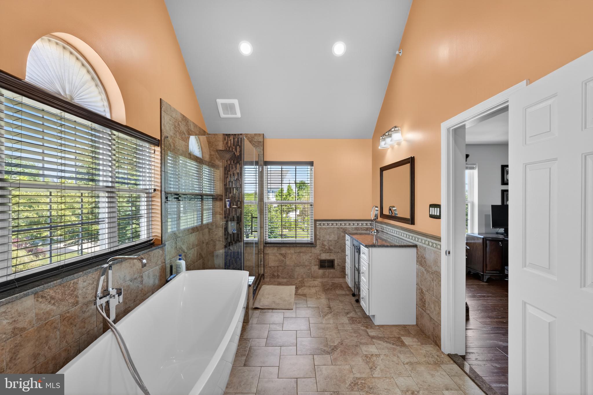 CANDLEWYCK - Residential