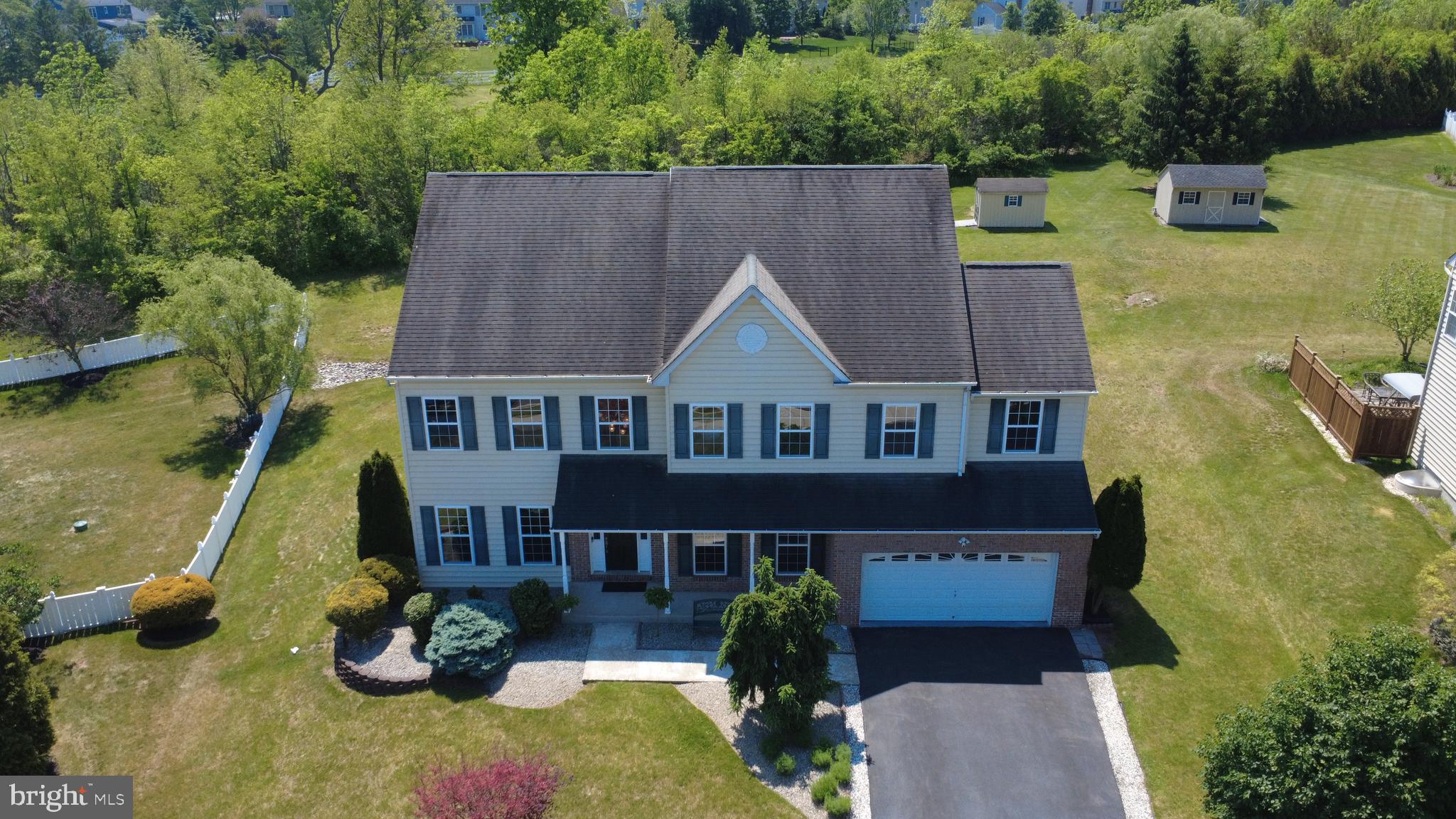 CANDLEWYCK - Residential