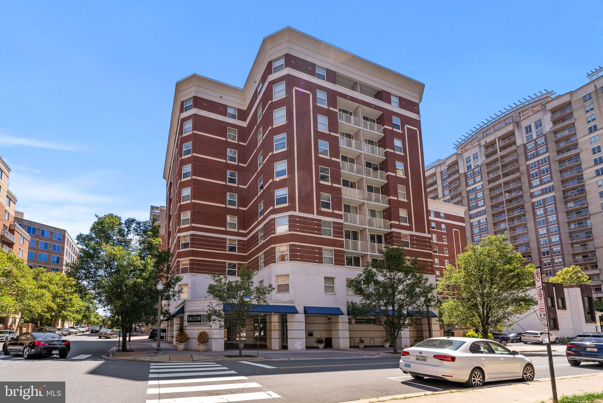 BALLSTON 880 - Residential
