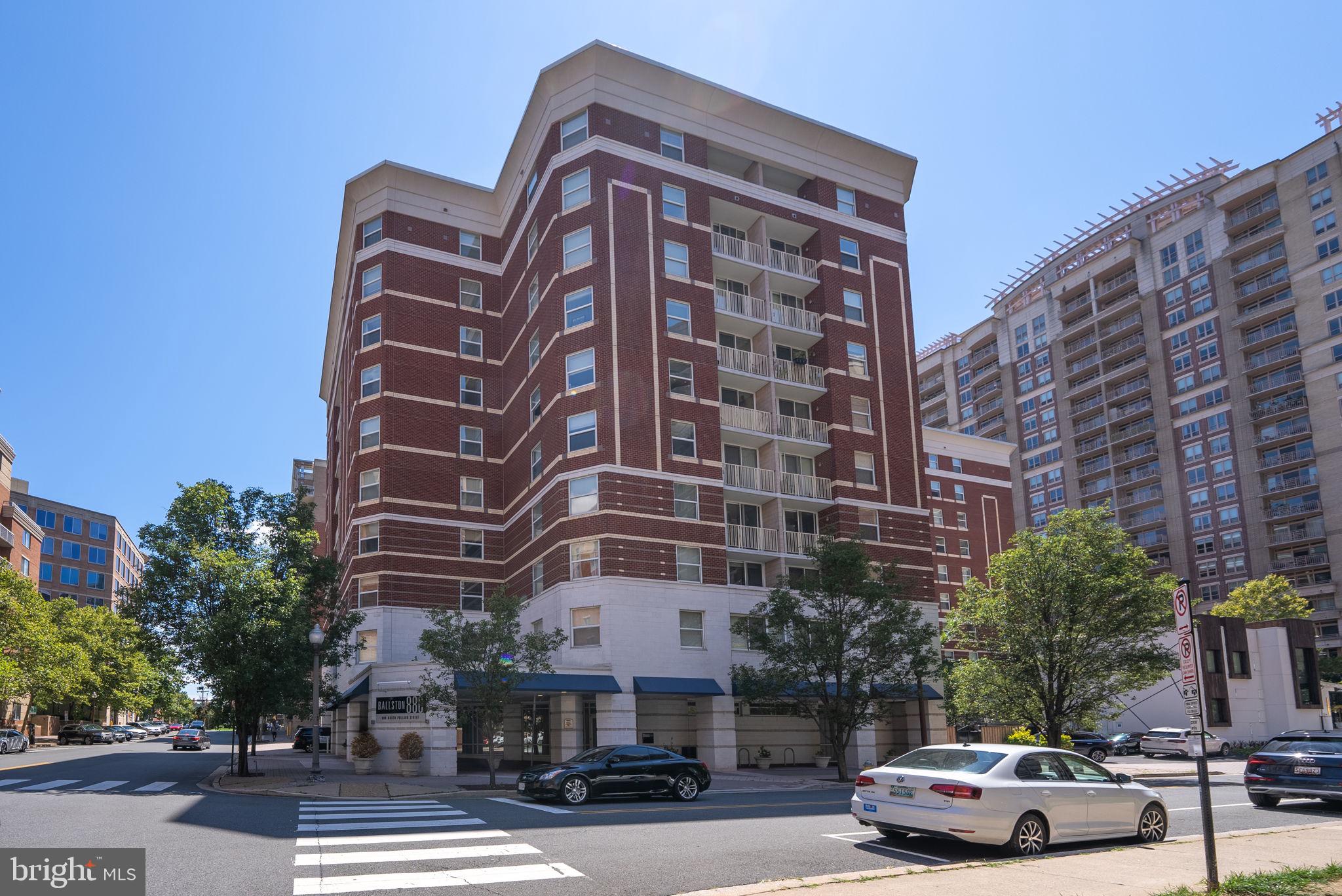 BALLSTON 880 - Residential