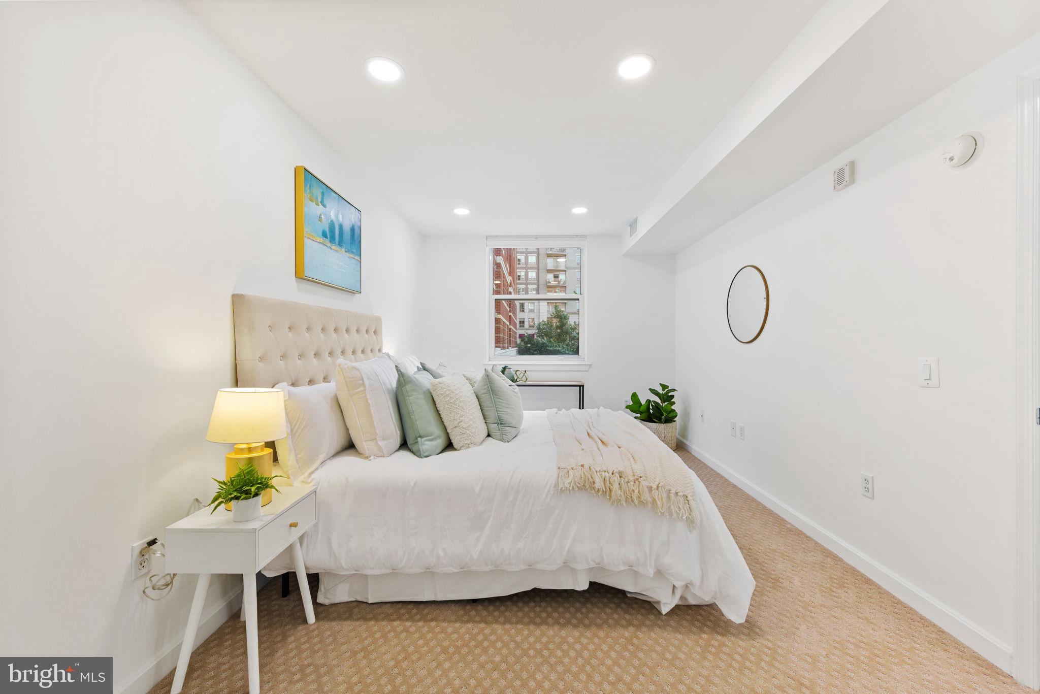 BALLSTON 880 - Residential