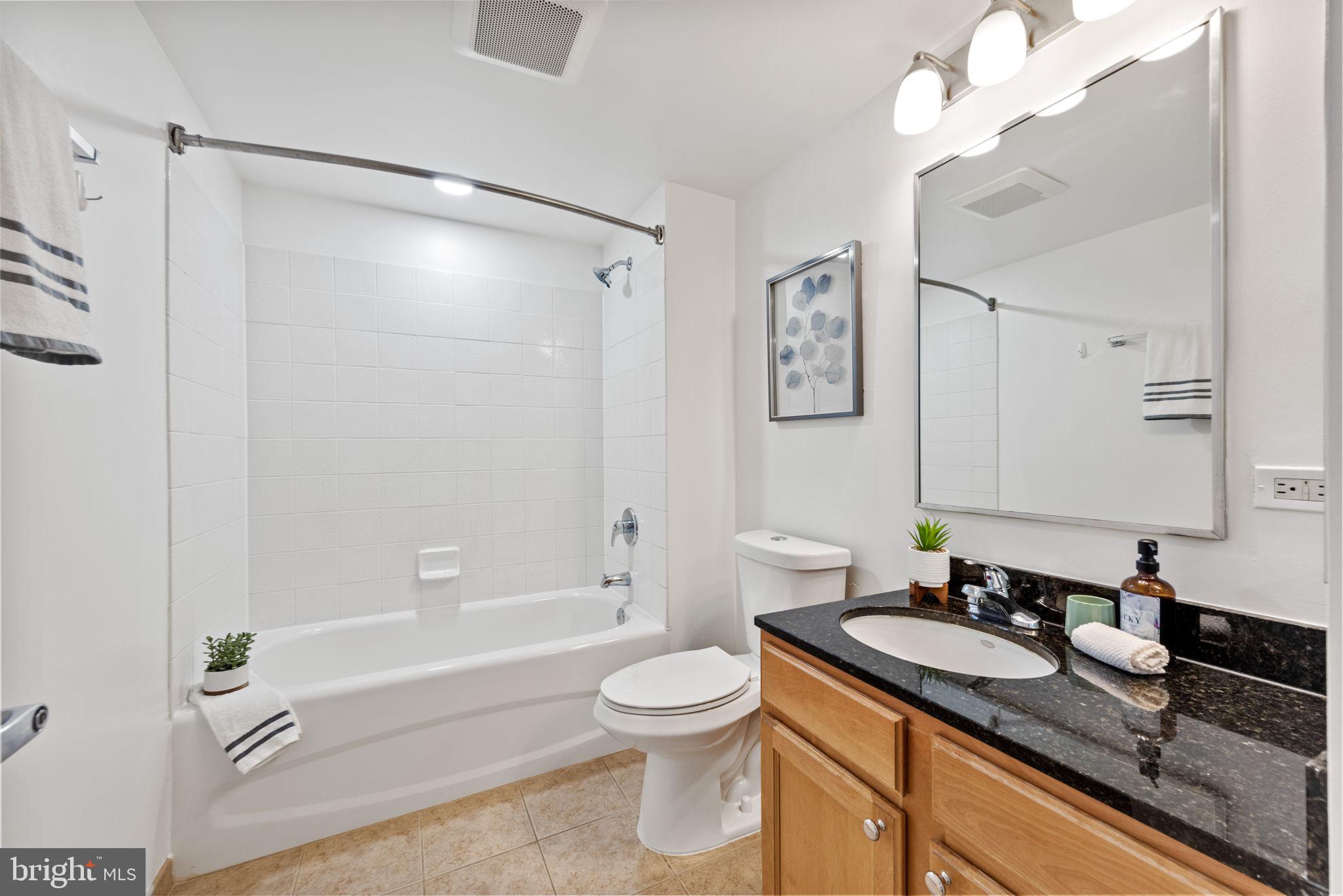 BALLSTON 880 - Residential