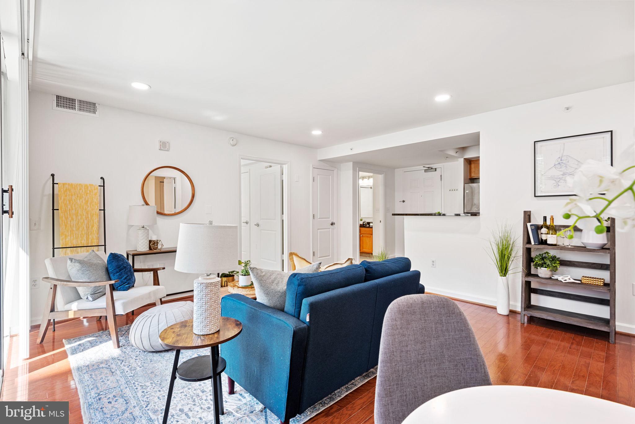 BALLSTON 880 - Residential