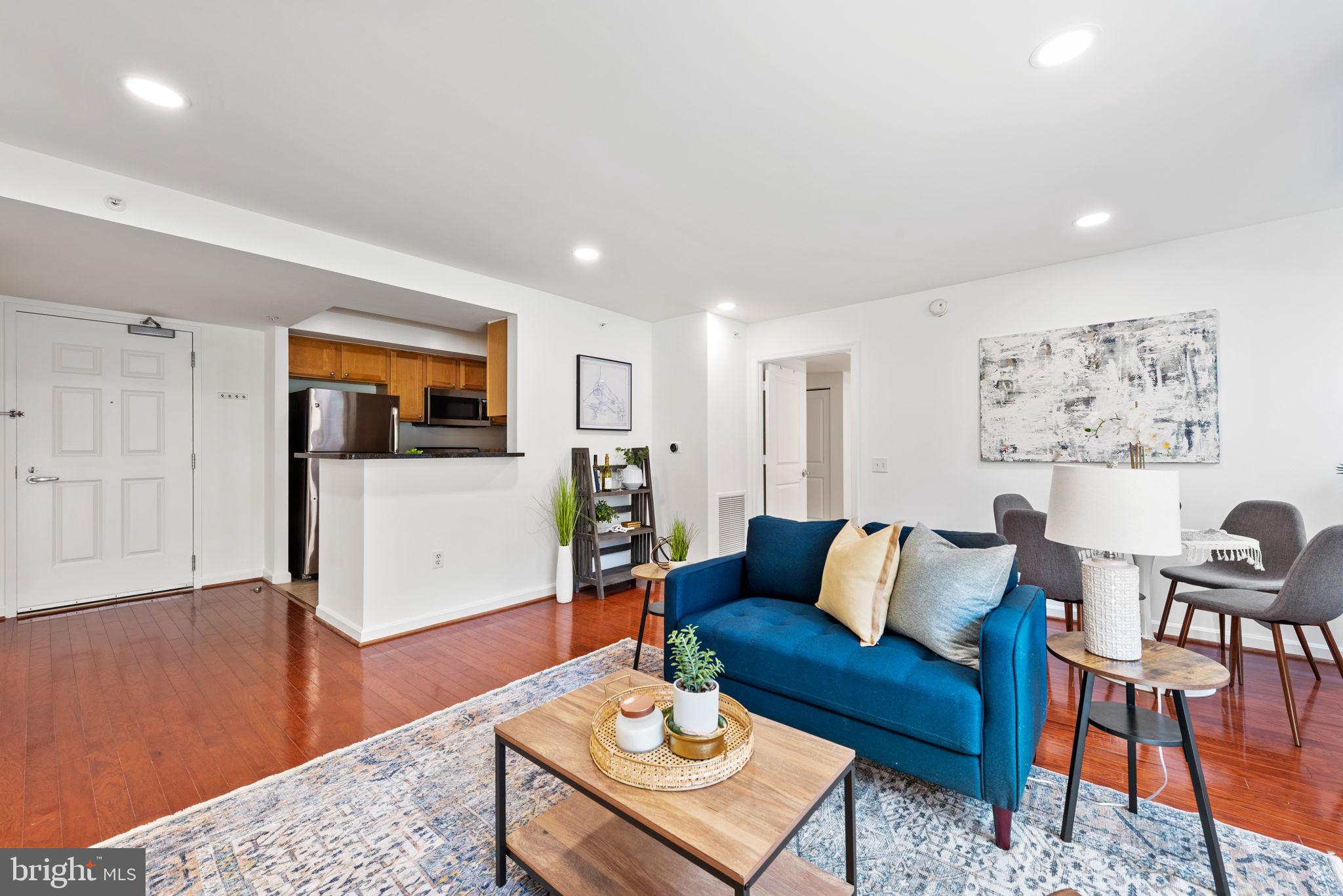 BALLSTON 880 - Residential