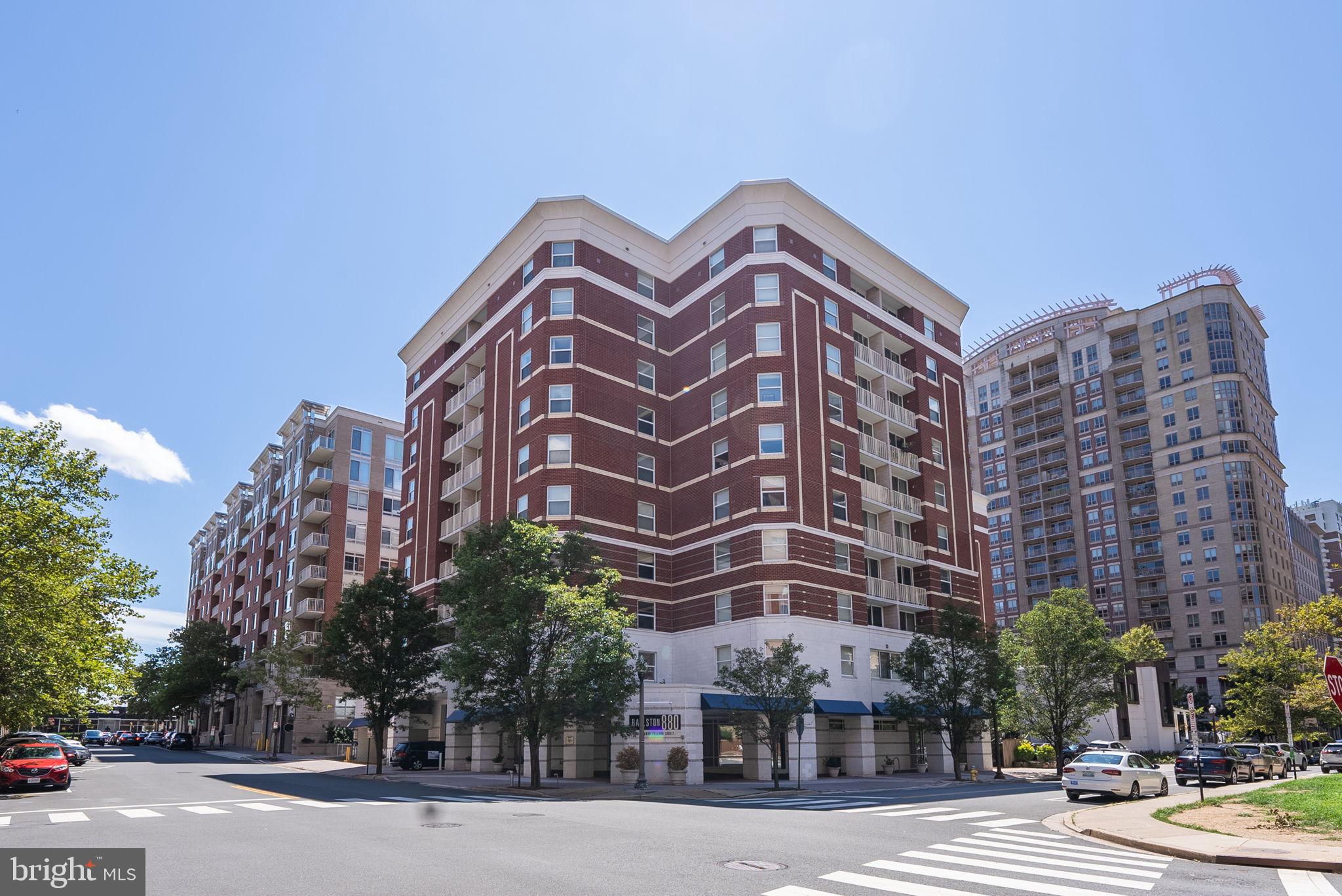 BALLSTON 880 - Residential