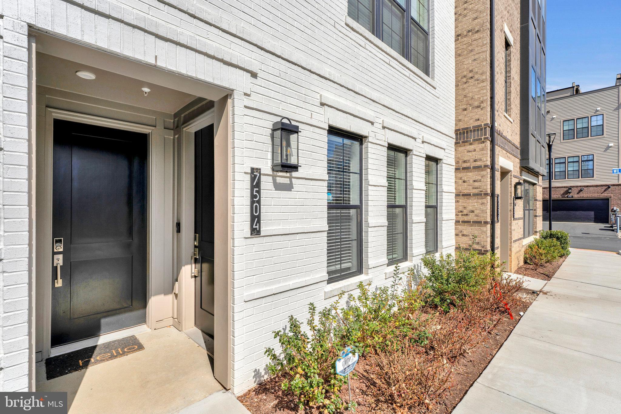 UNION PARK AT MCLEAN - Residential Lease