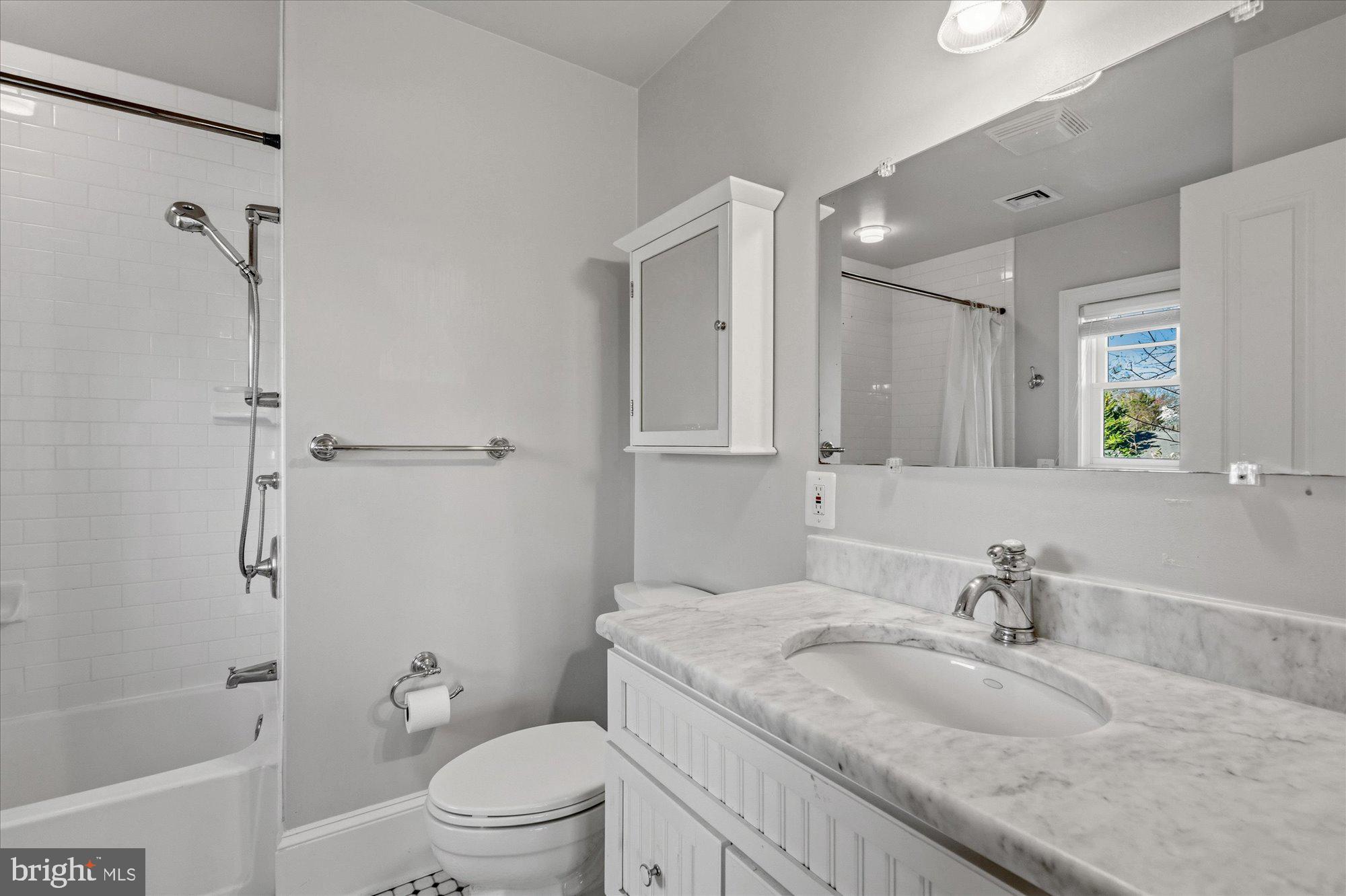 BEVERLEY HILLS - Residential