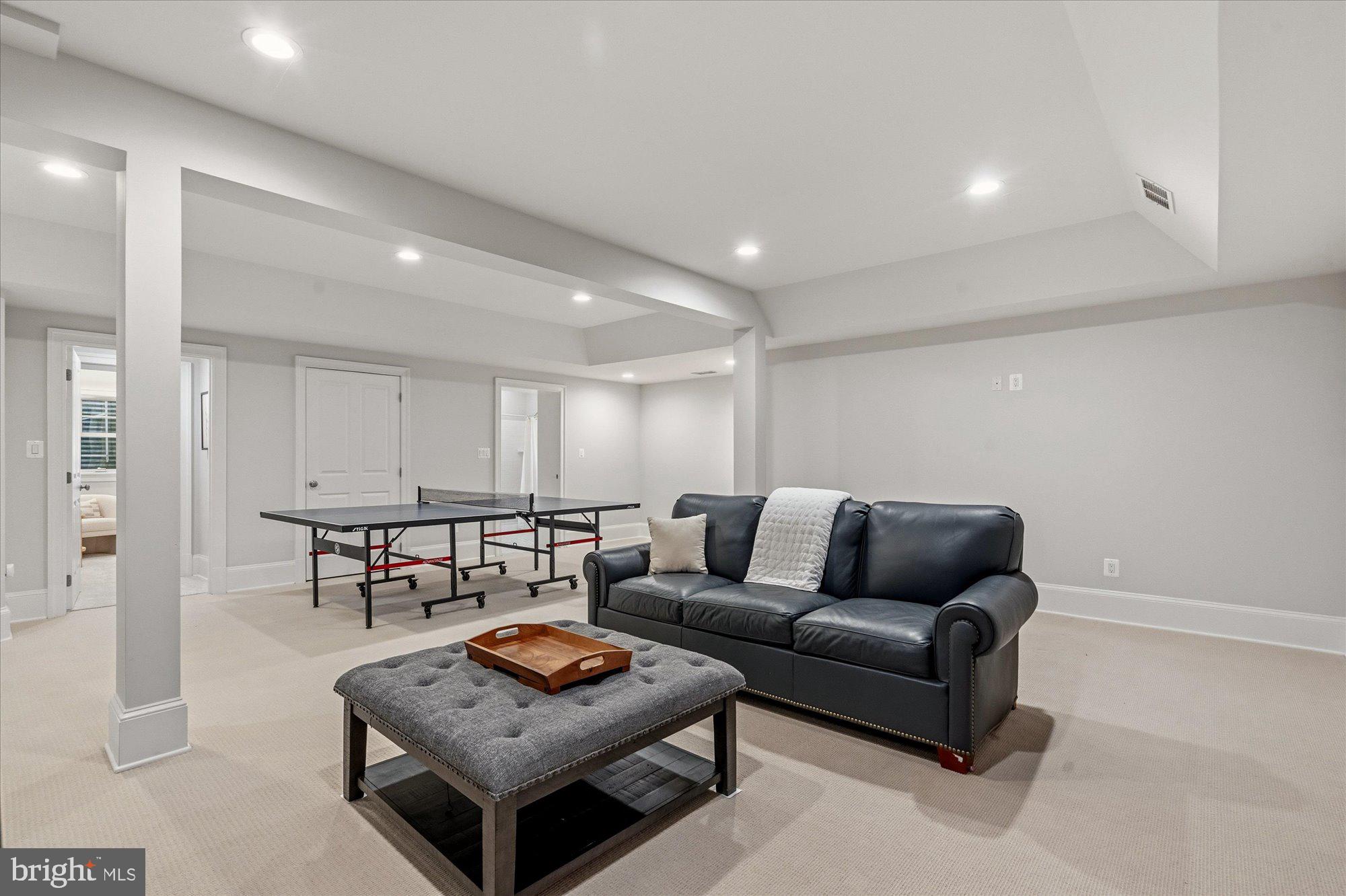 BEVERLEY HILLS - Residential