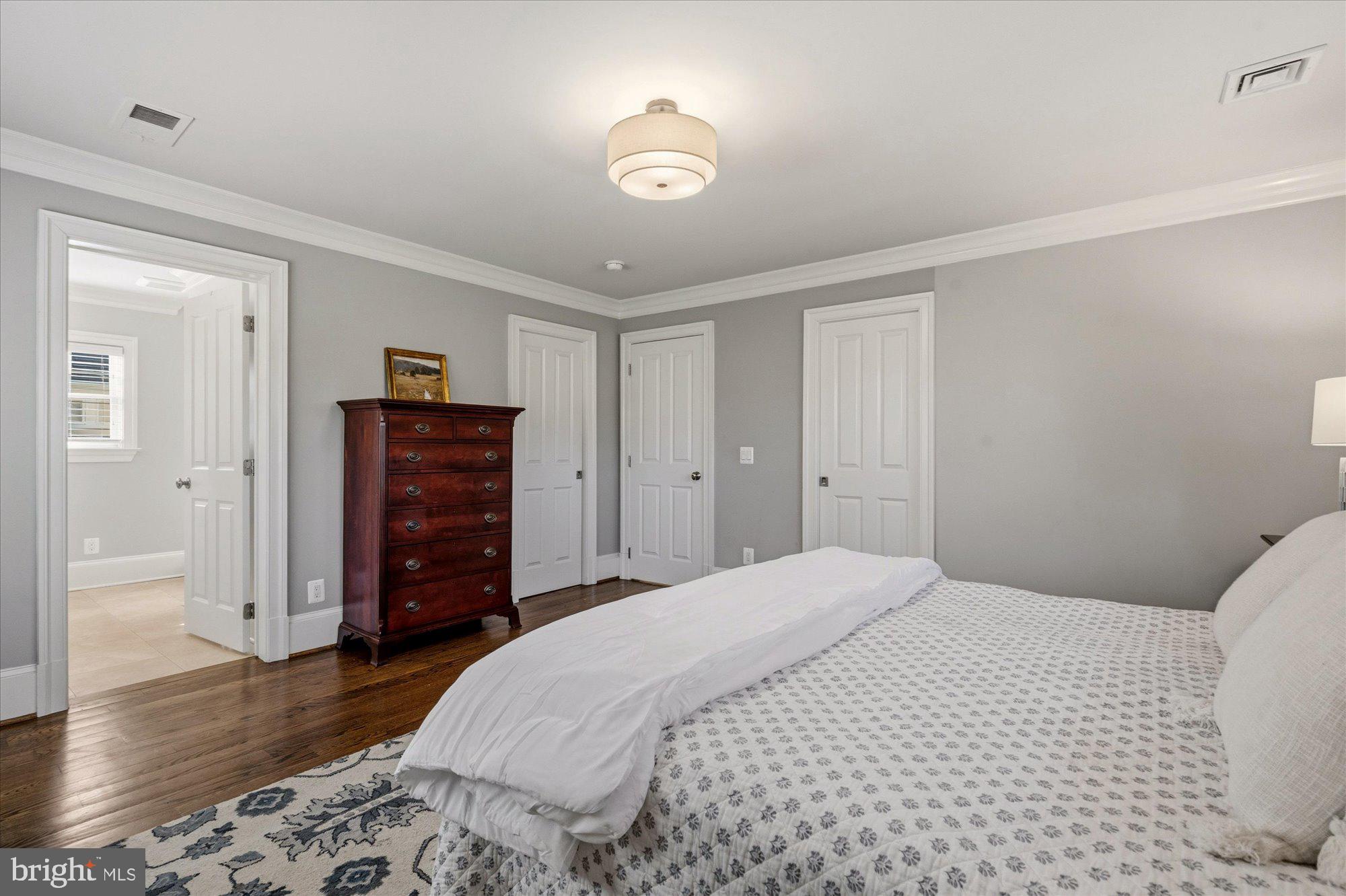 BEVERLEY HILLS - Residential