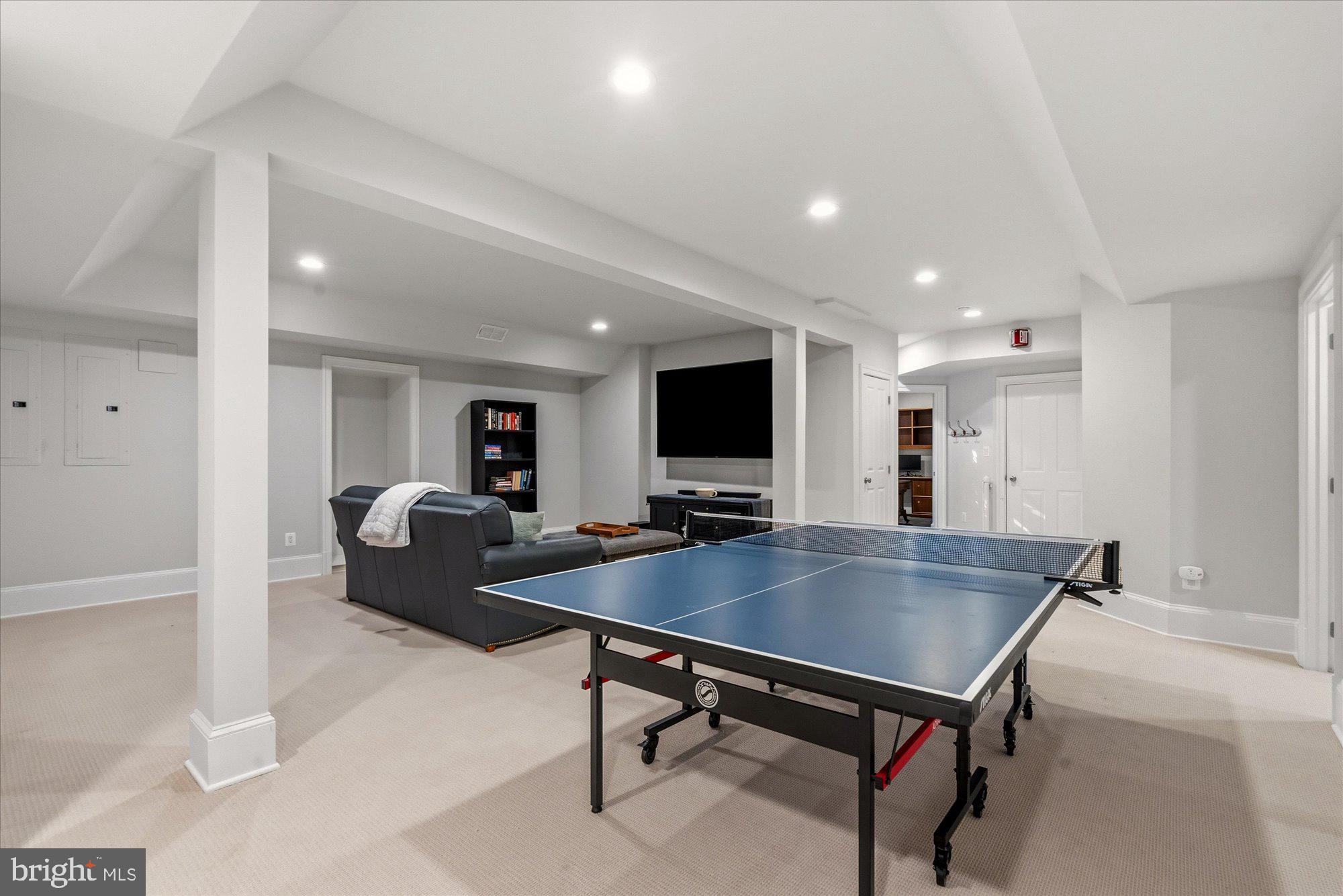 BEVERLEY HILLS - Residential