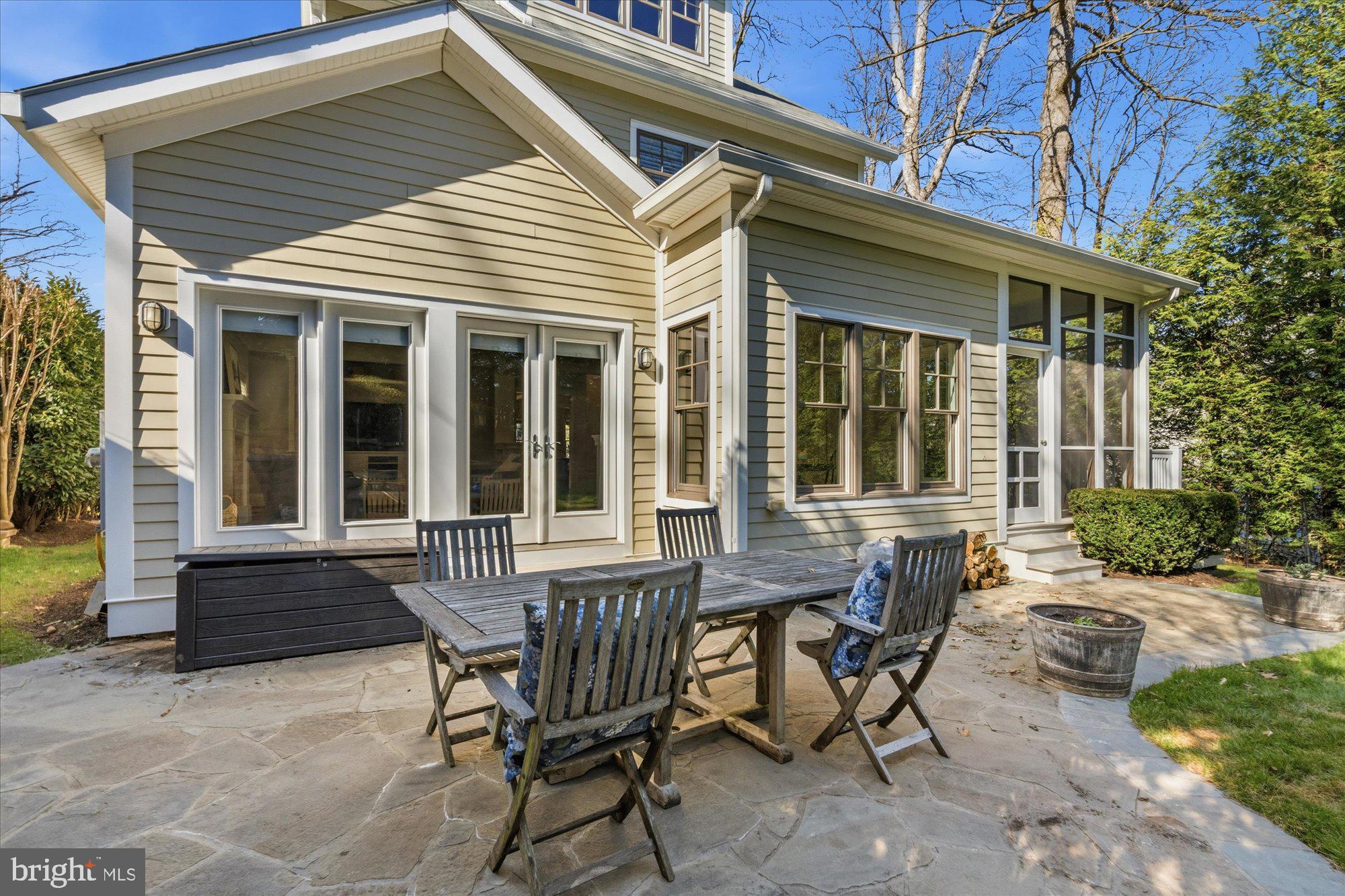 BEVERLEY HILLS - Residential