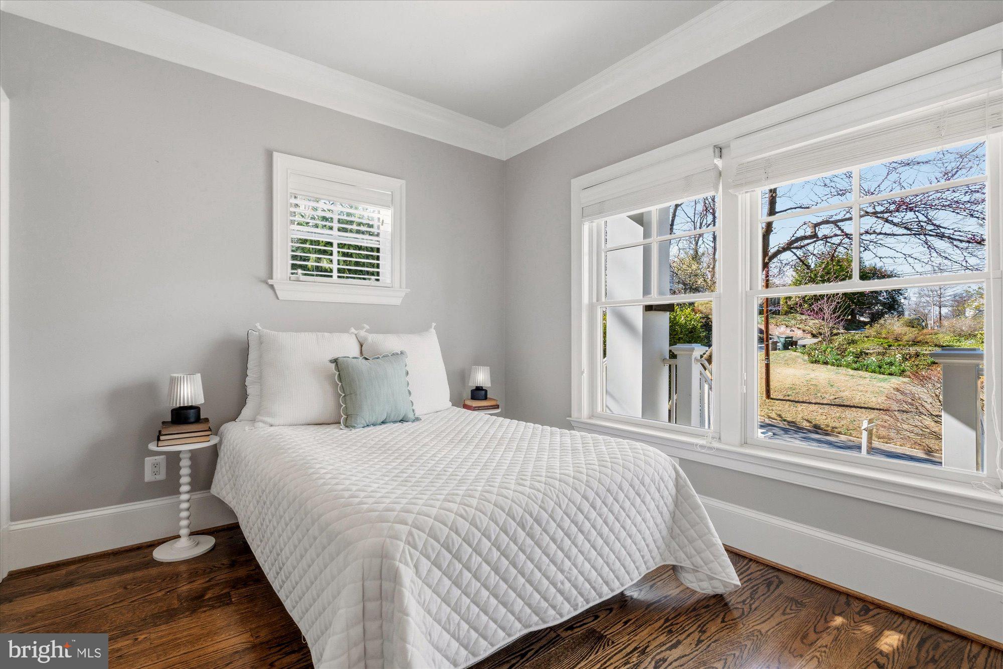 BEVERLEY HILLS - Residential