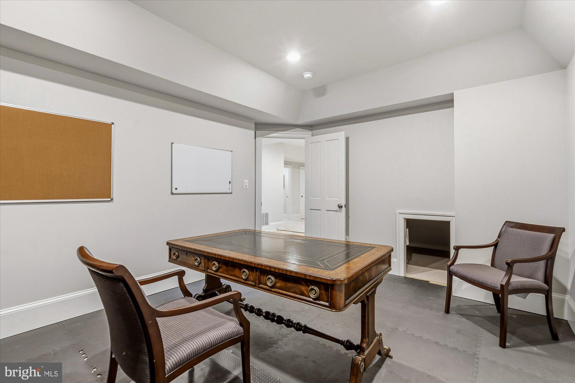 BEVERLEY HILLS - Residential