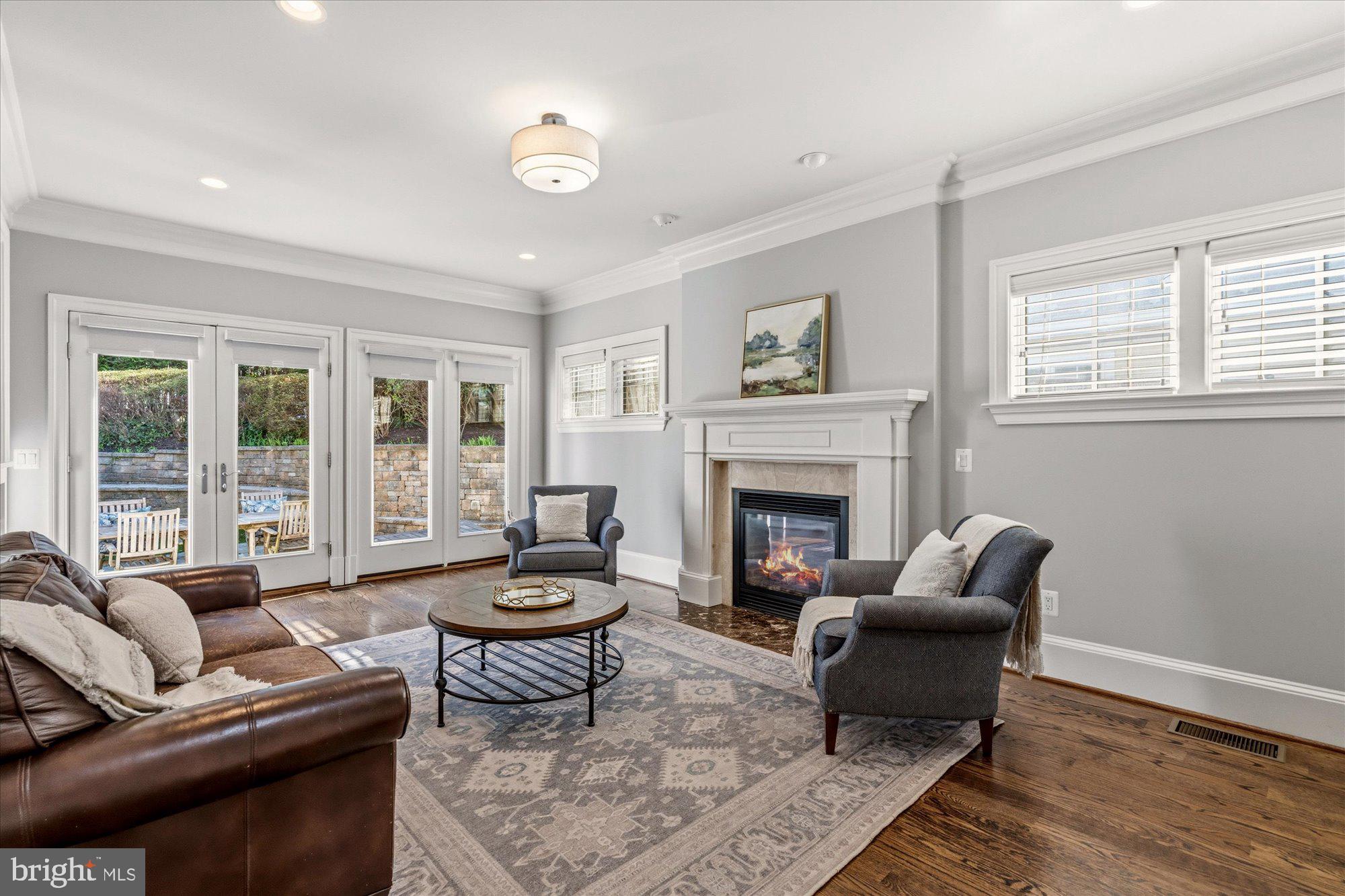 BEVERLEY HILLS - Residential