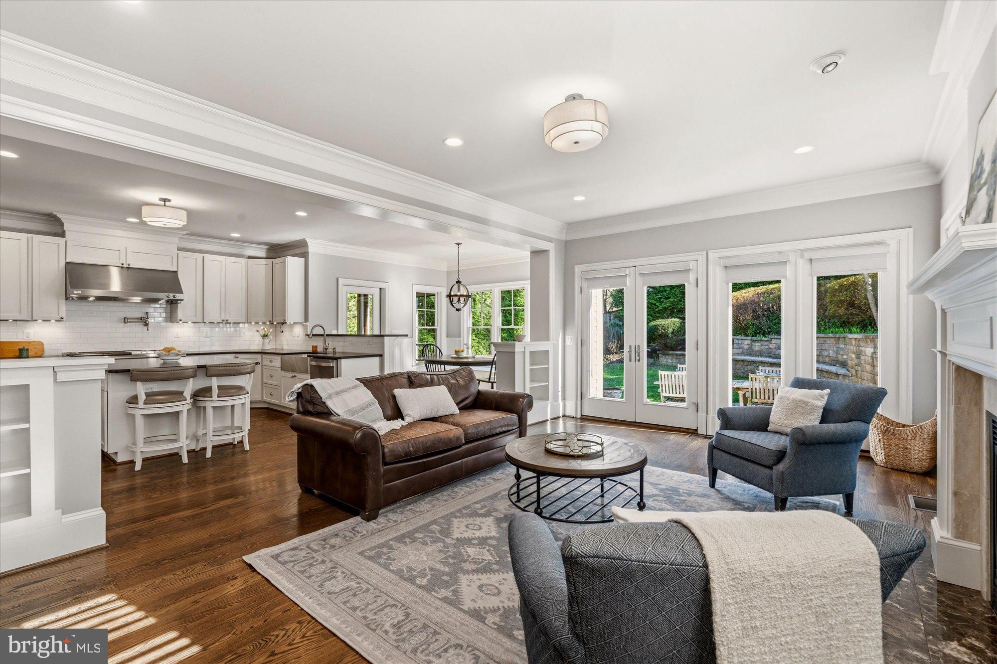 BEVERLEY HILLS - Residential