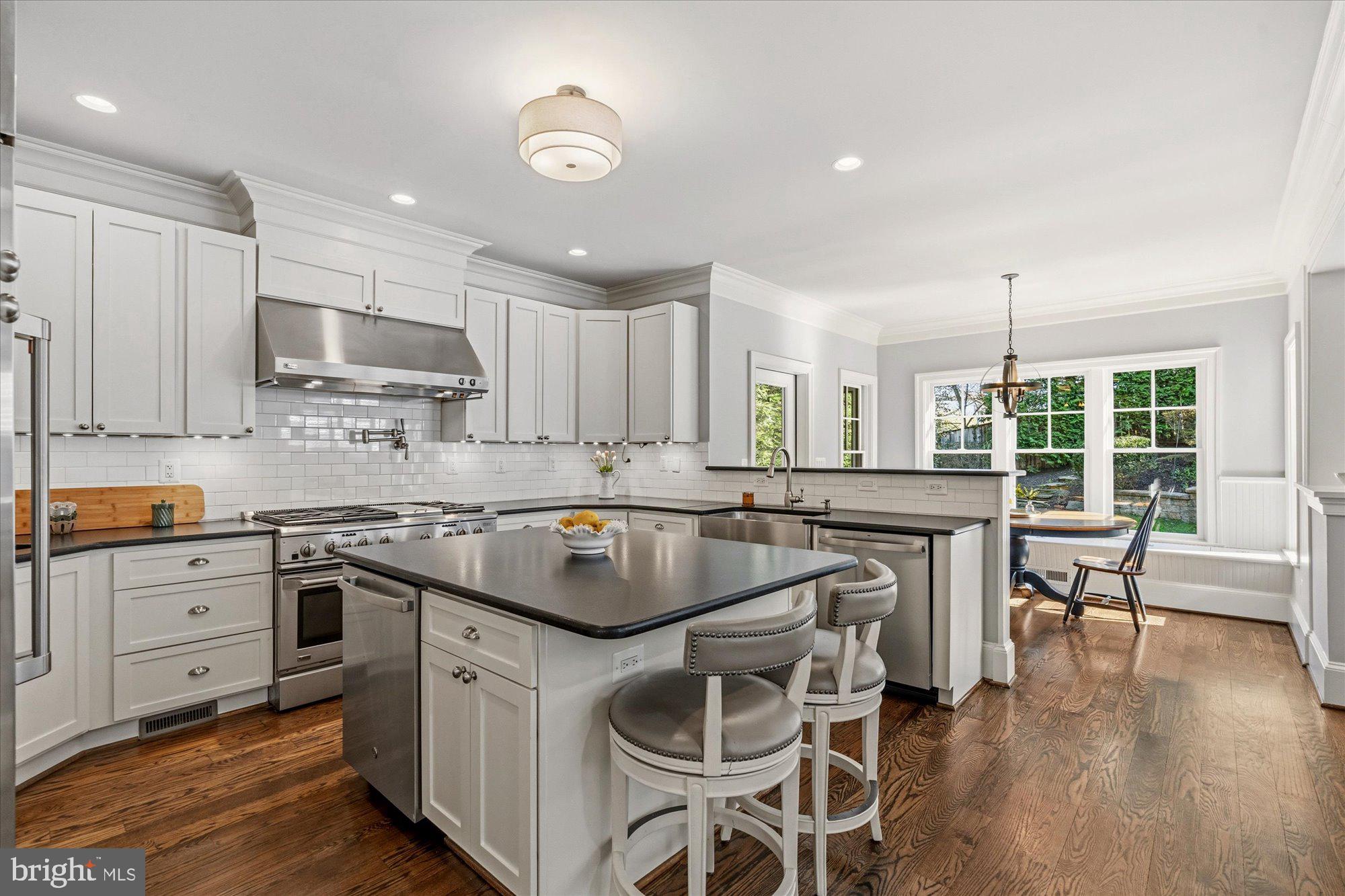 BEVERLEY HILLS - Residential