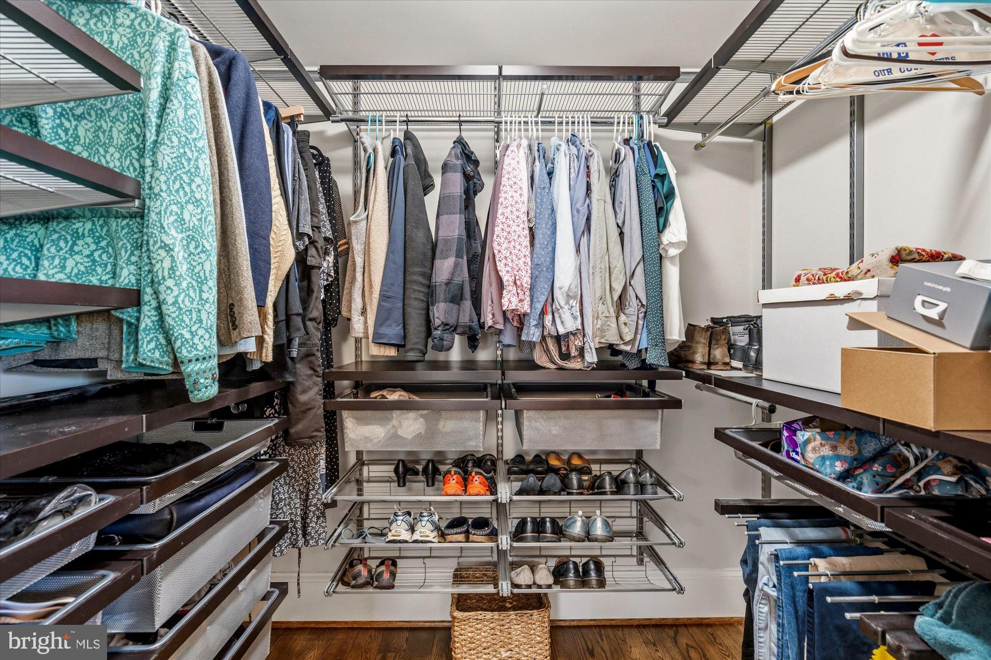 BEVERLEY HILLS - Residential