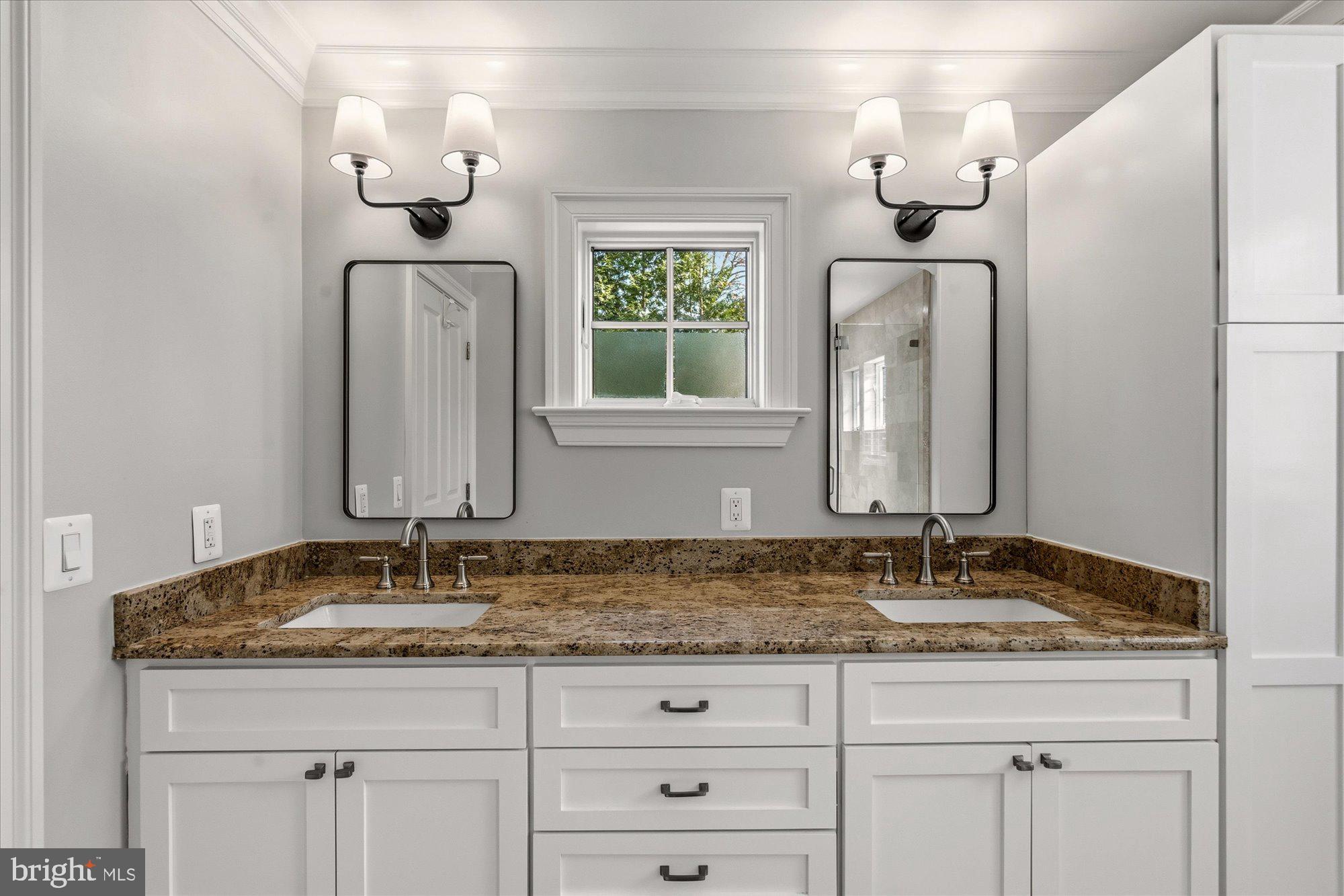 BEVERLEY HILLS - Residential