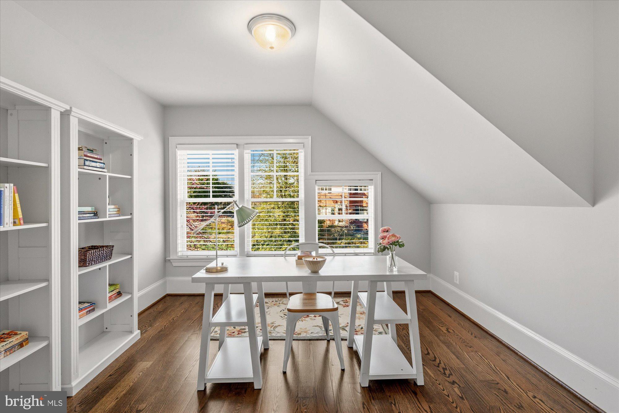 BEVERLEY HILLS - Residential