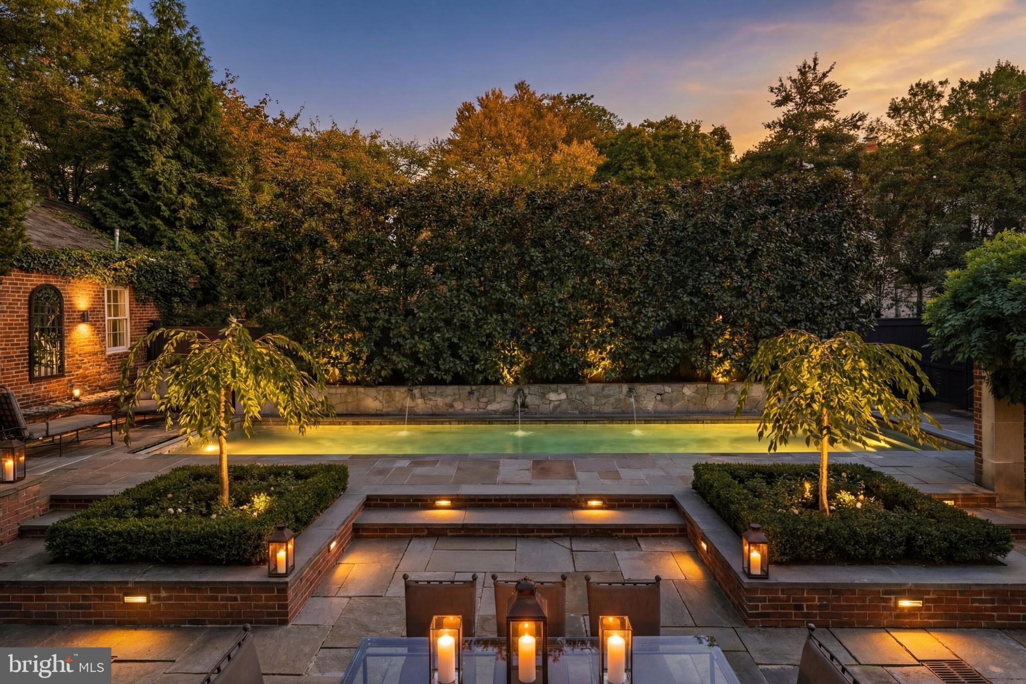GEORGETOWN - Residential