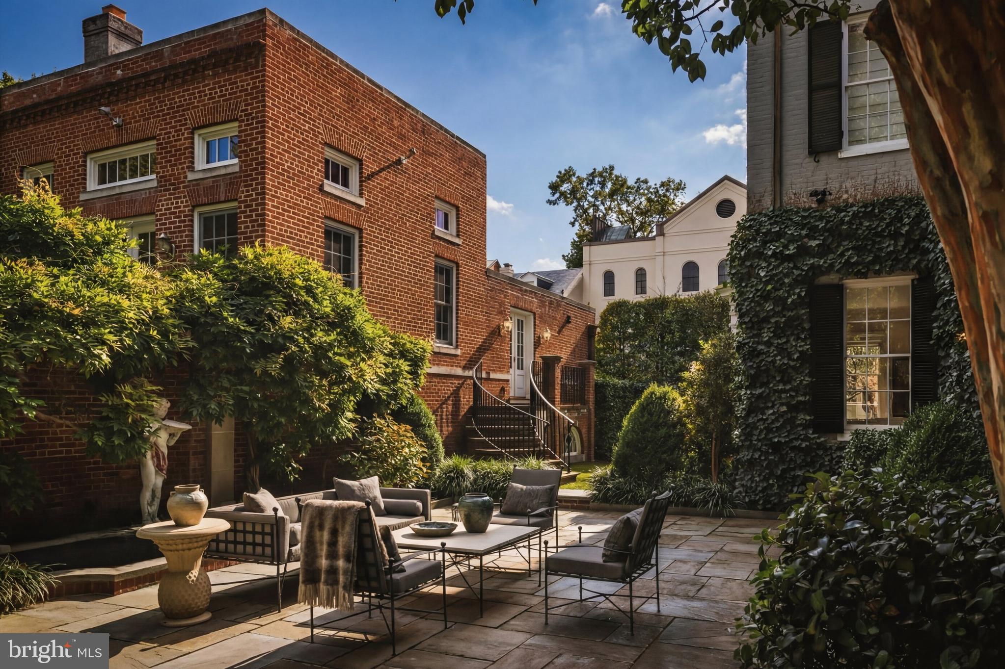 GEORGETOWN - Residential