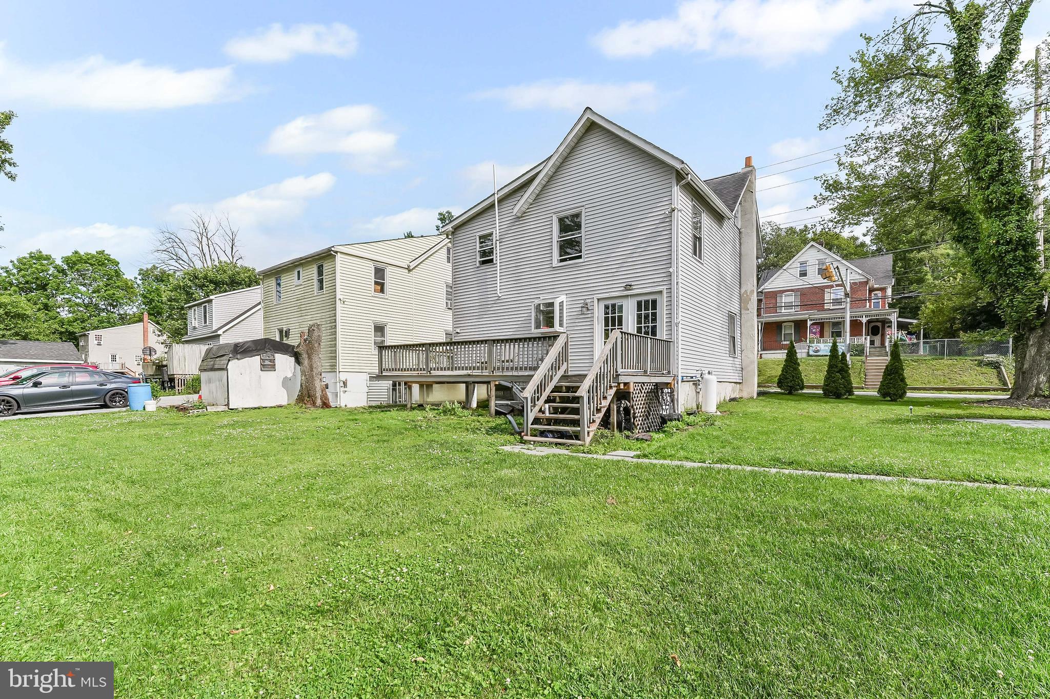 Just in time for the new school year, this charming single-family home is ready to welcome its next family! Perfectly located within walking distance to Kennett High School, local soccer and football fields, and just minutes from the YMCA, shops, restaurants, and brew pubs, this home offers both convenience and community in the heart of Kennett Square.
Featuring 3 comfortable bedrooms, a full bathroom, and a main-level laundry room, this home also includes an additional room on the main floor, perfect for a home office, playroom, or extra storage. Step outside to enjoy a spacious backyard and a large rear deck, ideal for family cookouts or relaxing evenings outdoors.
With off-street parking via your own private driveway and no shared walls, this affordable single-family home provides the independence and space many buyers are looking for at a price that’s hard to beat in Kennett Square.
Don’t miss this opportunity to plant roots in one of Chester County’s most desirable communities. Schedule your showing today!