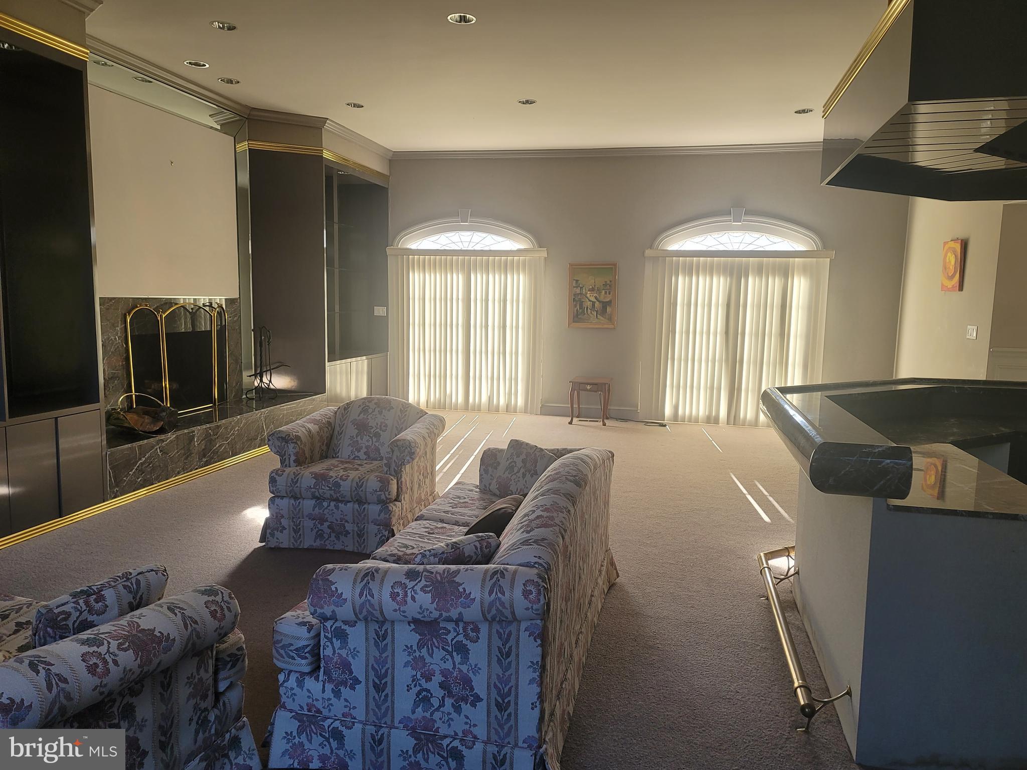 KENTSDALE ESTATES - Residential