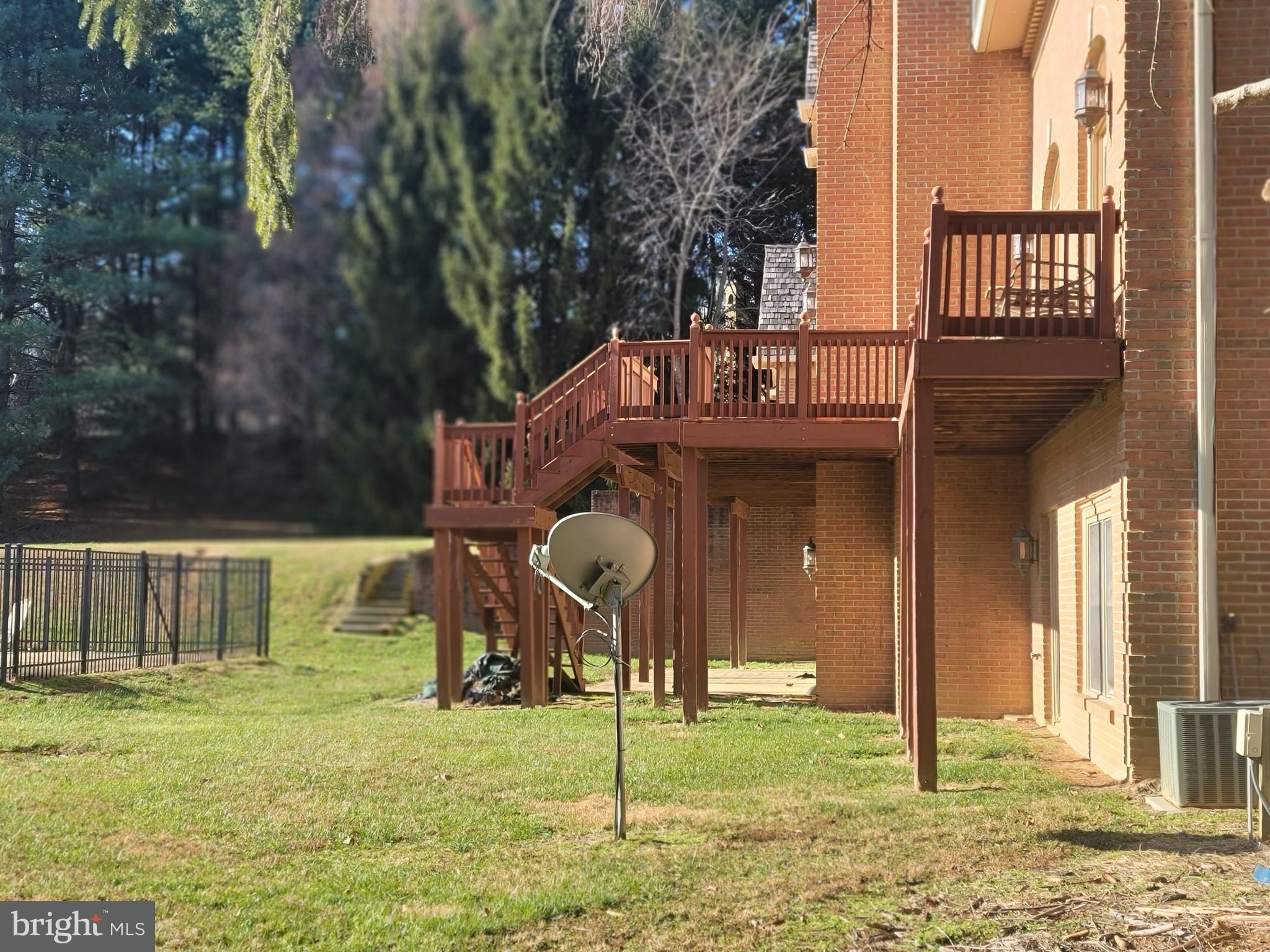 KENTSDALE ESTATES - Residential