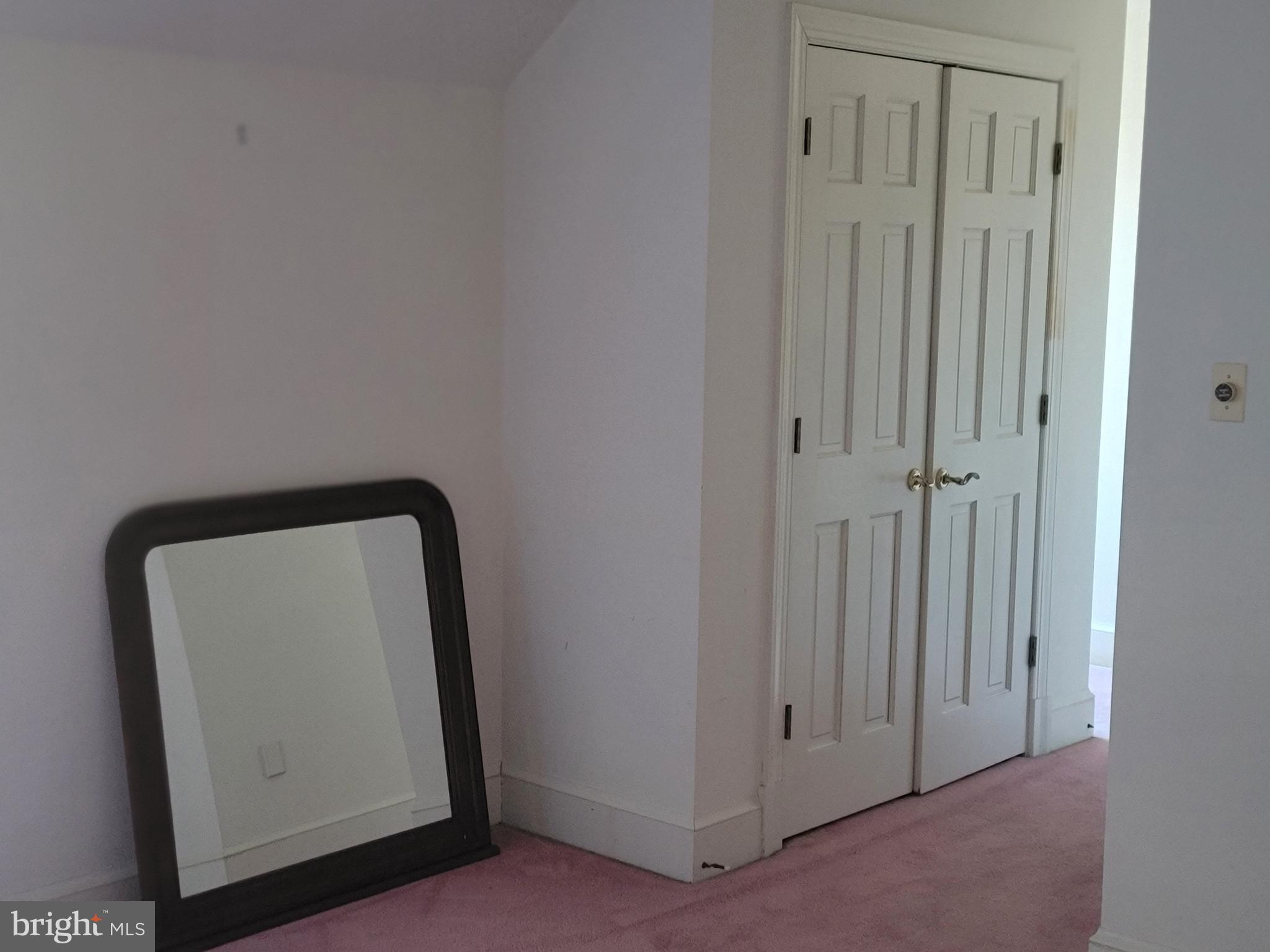 KENTSDALE ESTATES - Residential