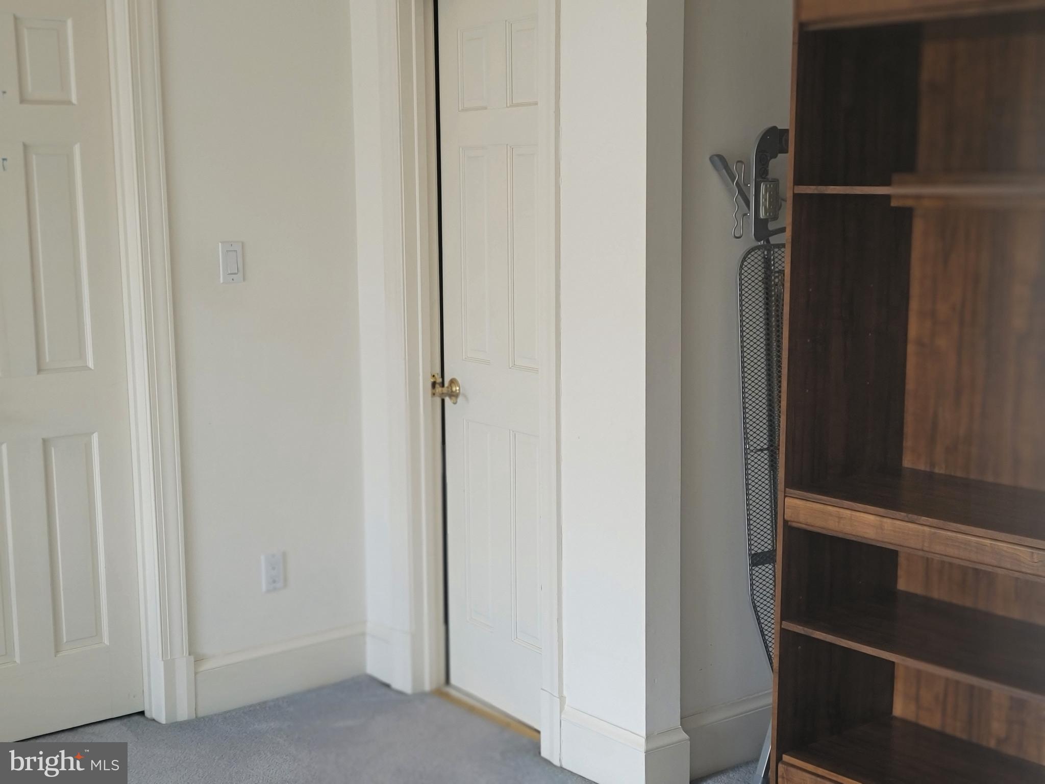 KENTSDALE ESTATES - Residential