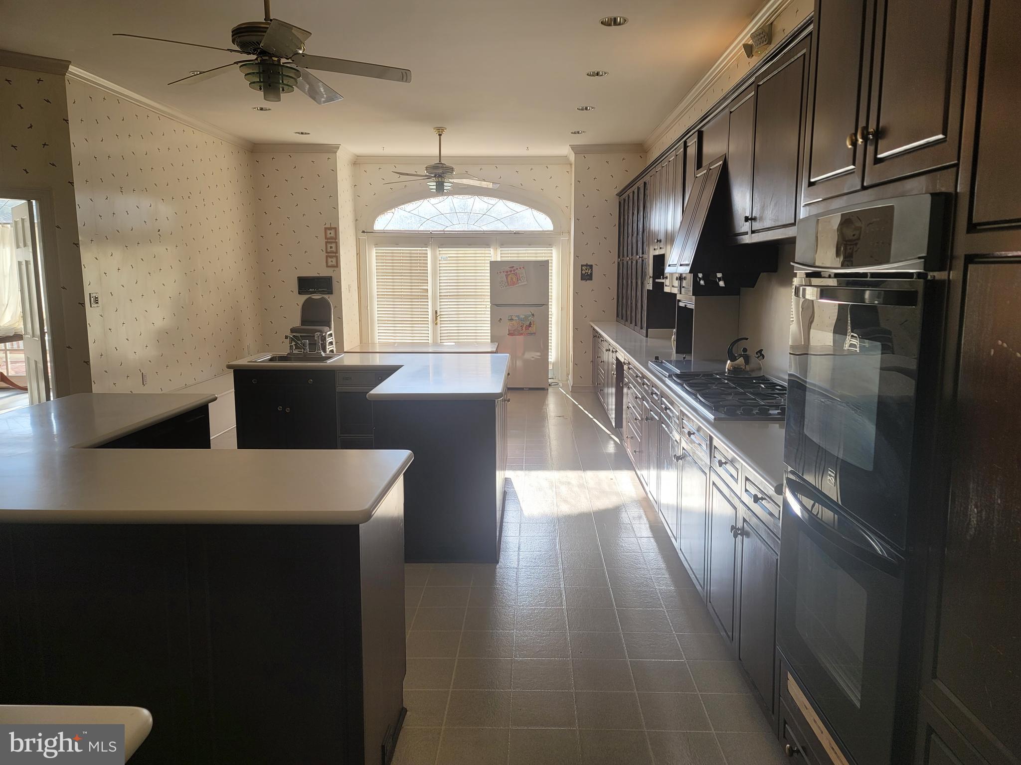 KENTSDALE ESTATES - Residential