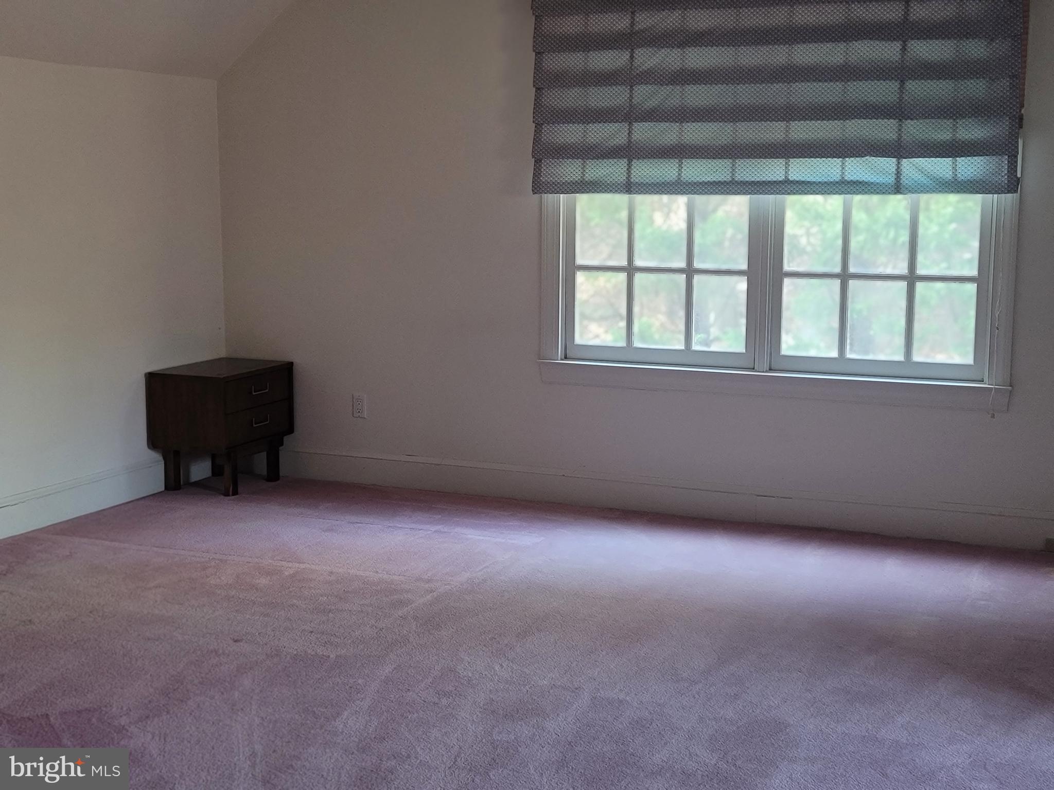 KENTSDALE ESTATES - Residential