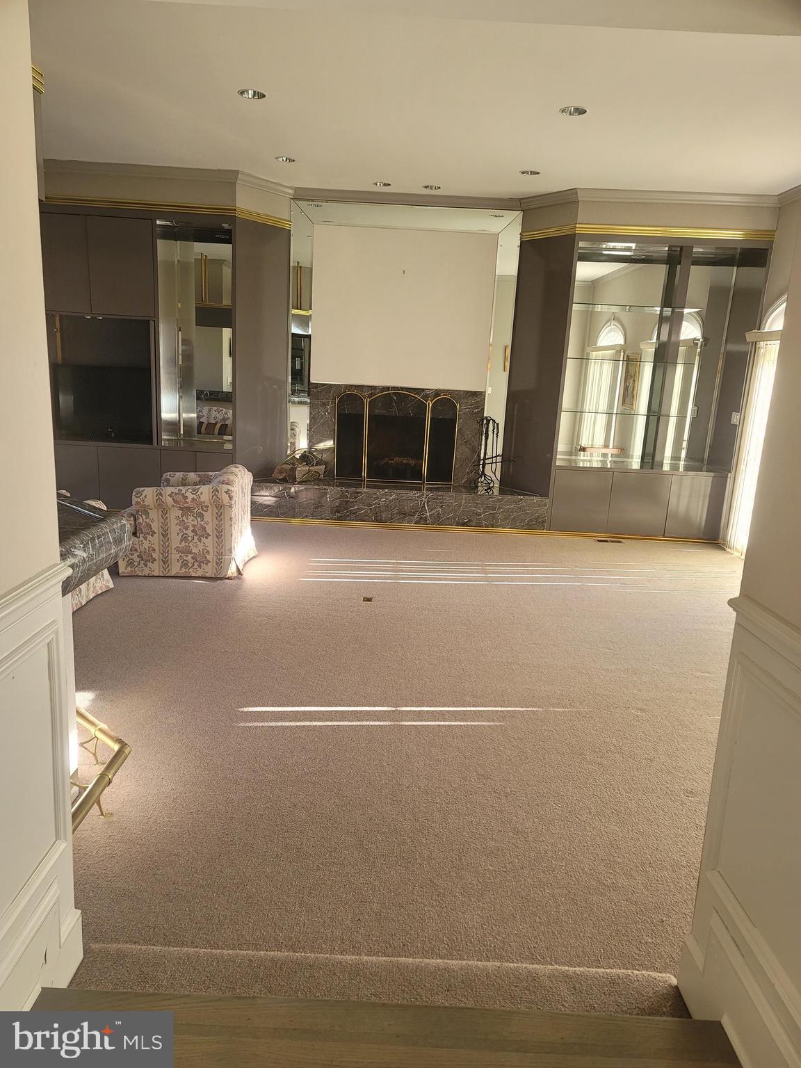 KENTSDALE ESTATES - Residential