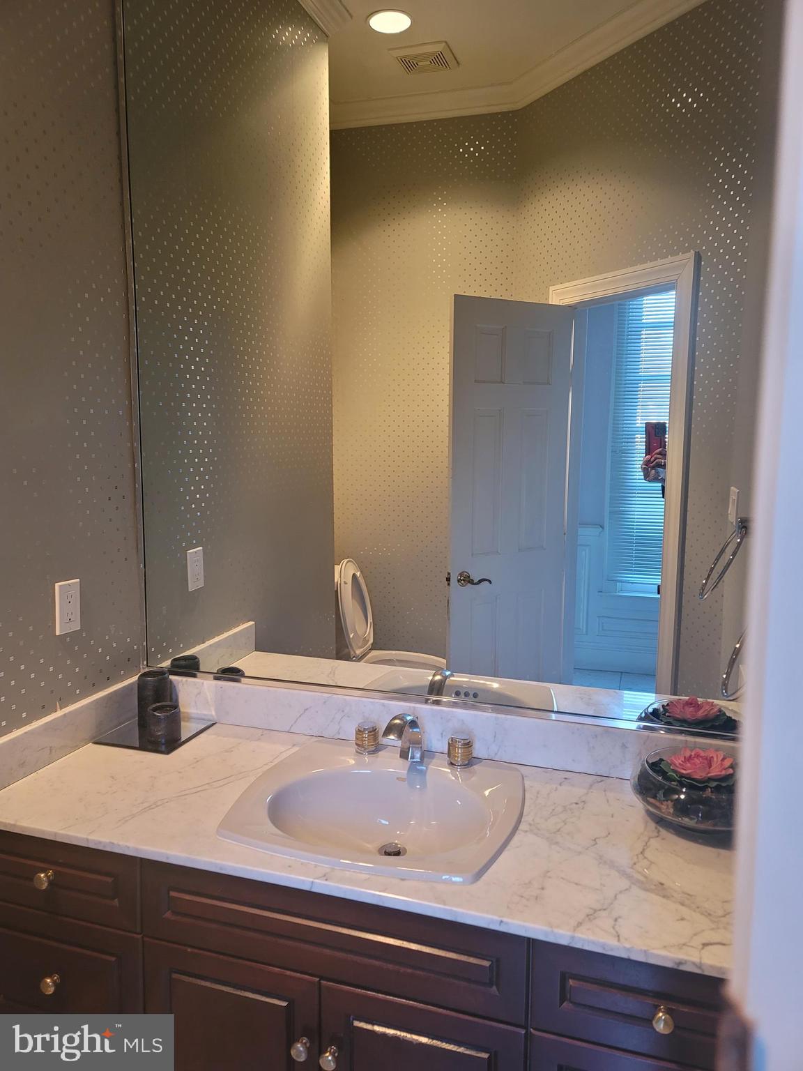 KENTSDALE ESTATES - Residential