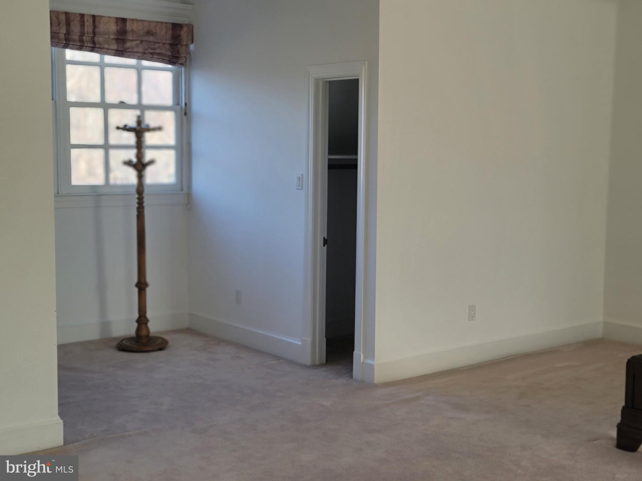 KENTSDALE ESTATES - Residential