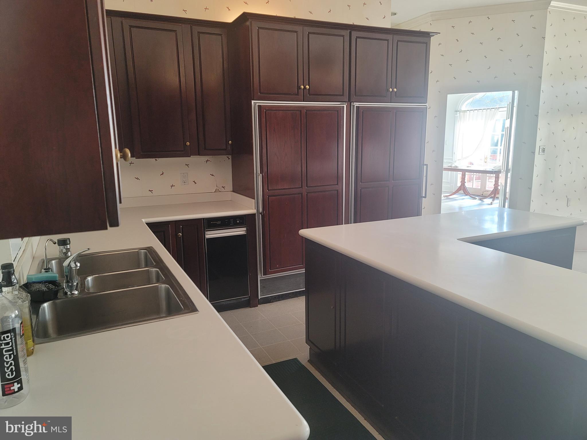 KENTSDALE ESTATES - Residential