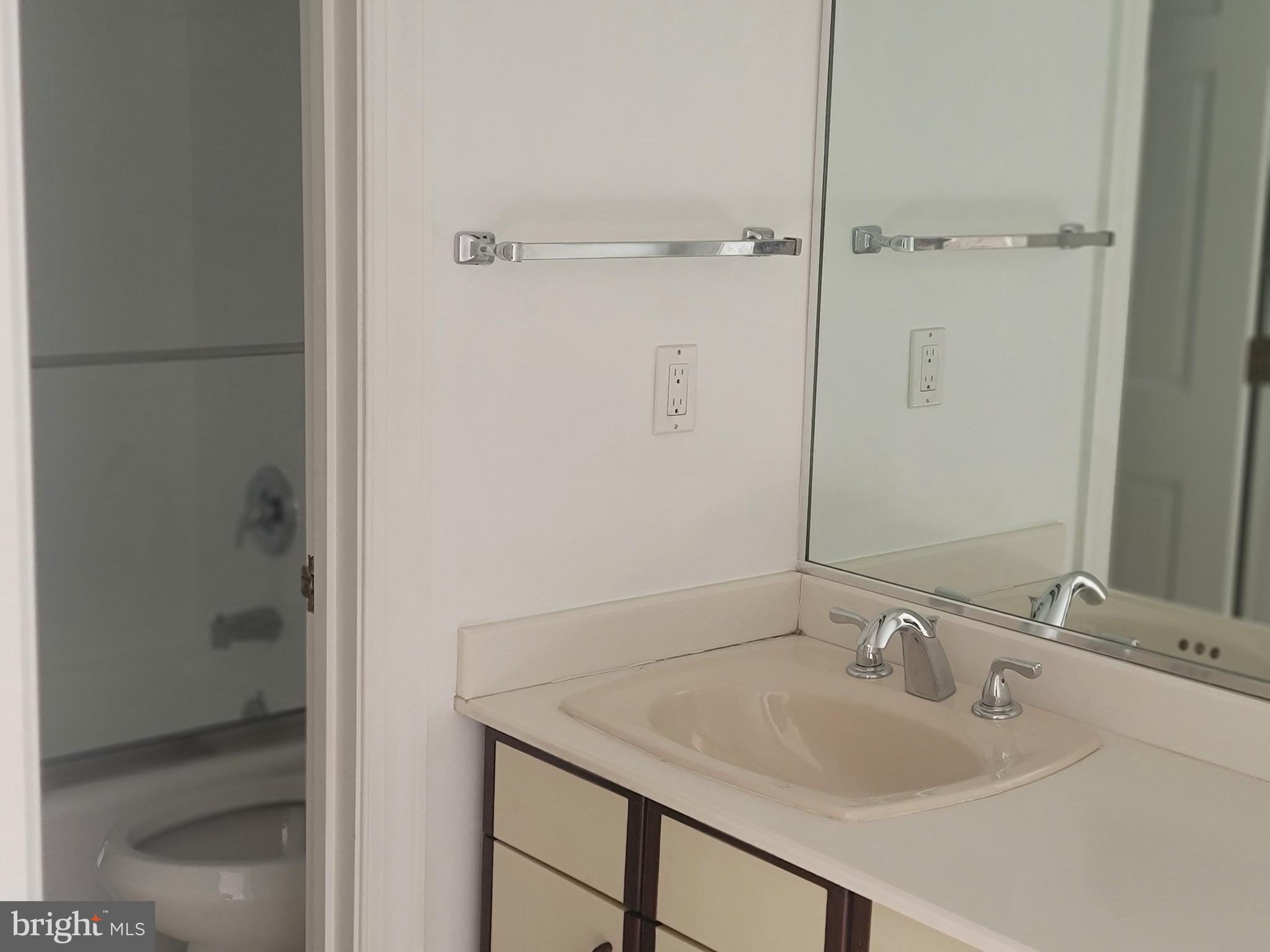 KENTSDALE ESTATES - Residential