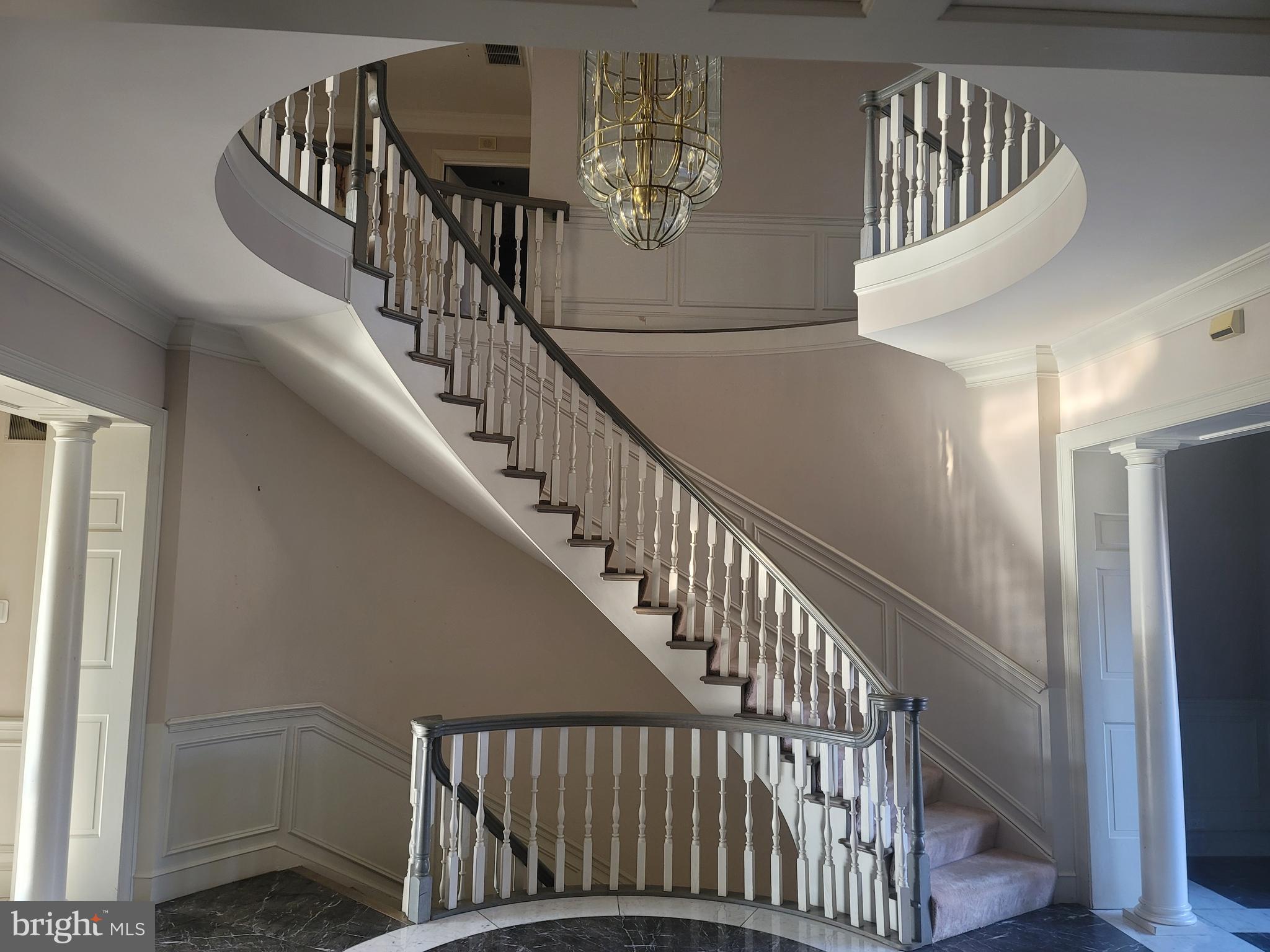 KENTSDALE ESTATES - Residential