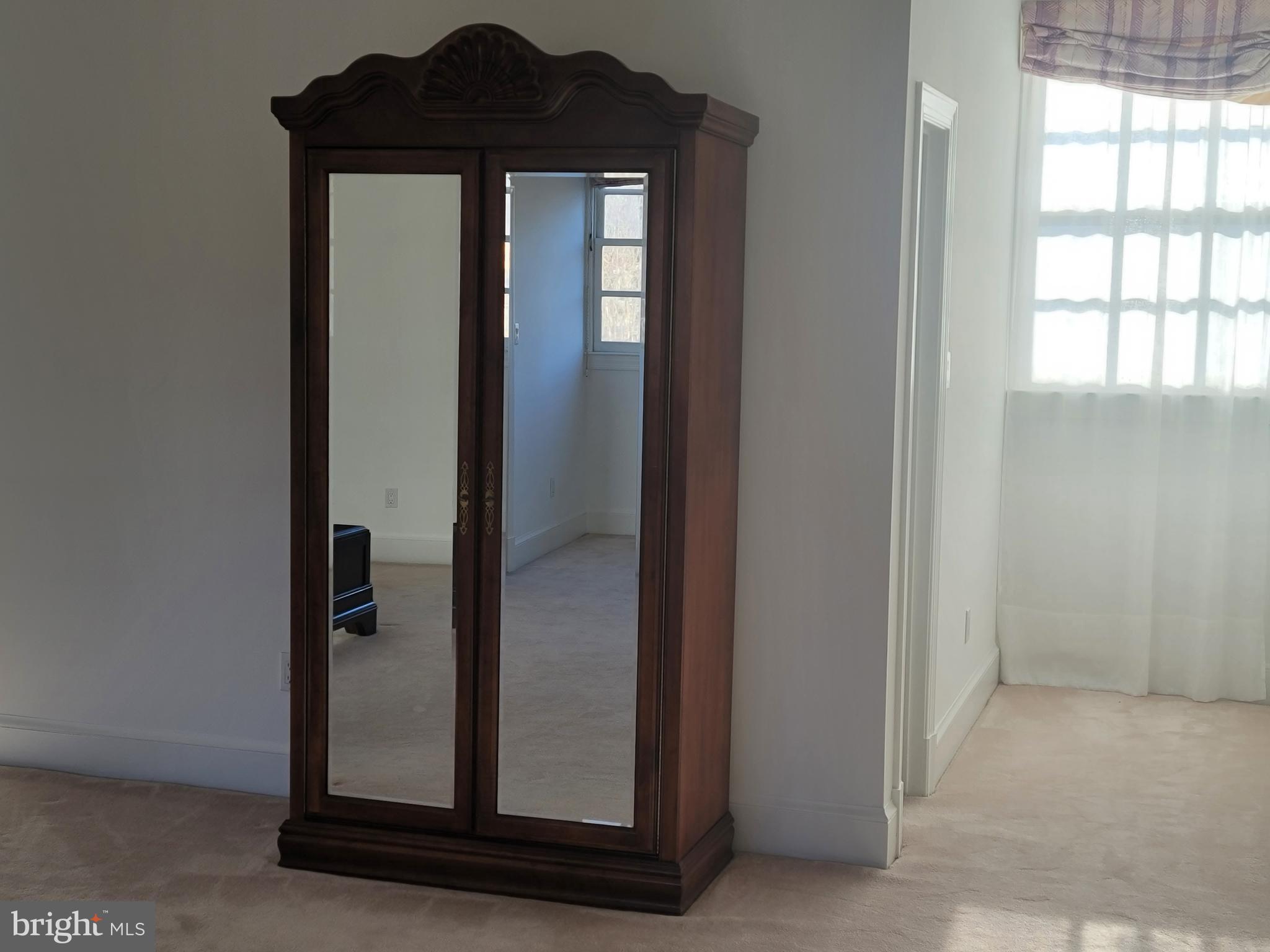 KENTSDALE ESTATES - Residential