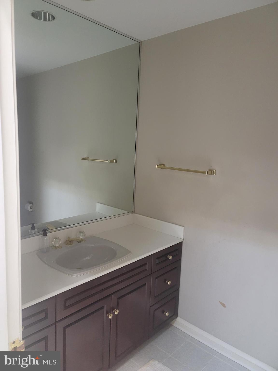 KENTSDALE ESTATES - Residential