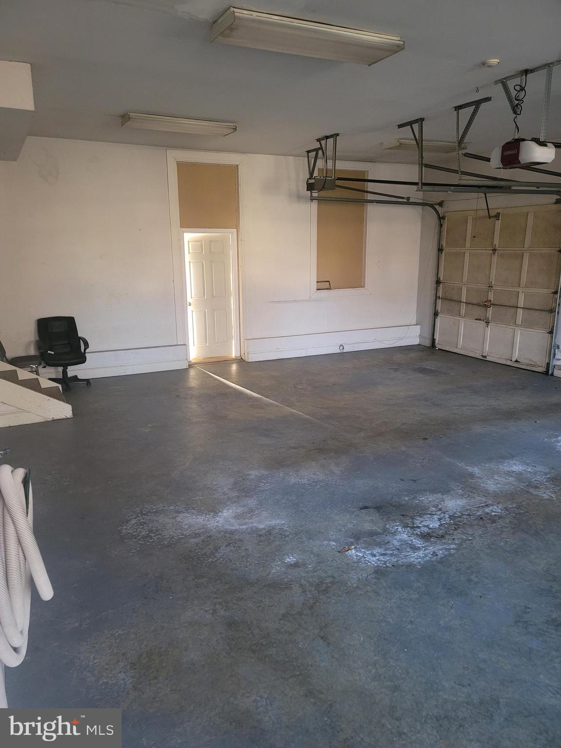 KENTSDALE ESTATES - Residential