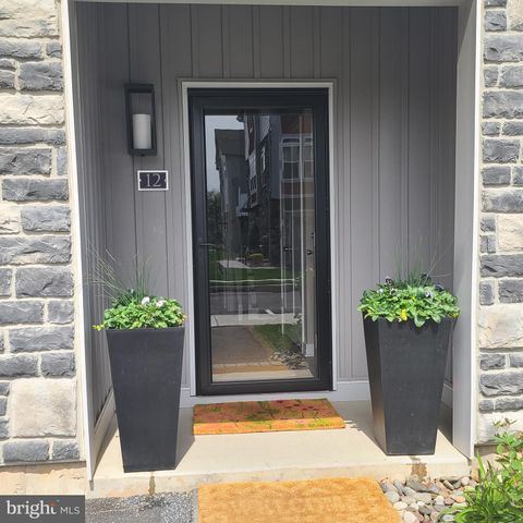 12 INDEPENDENCE COURT PERKASIE PA 18944