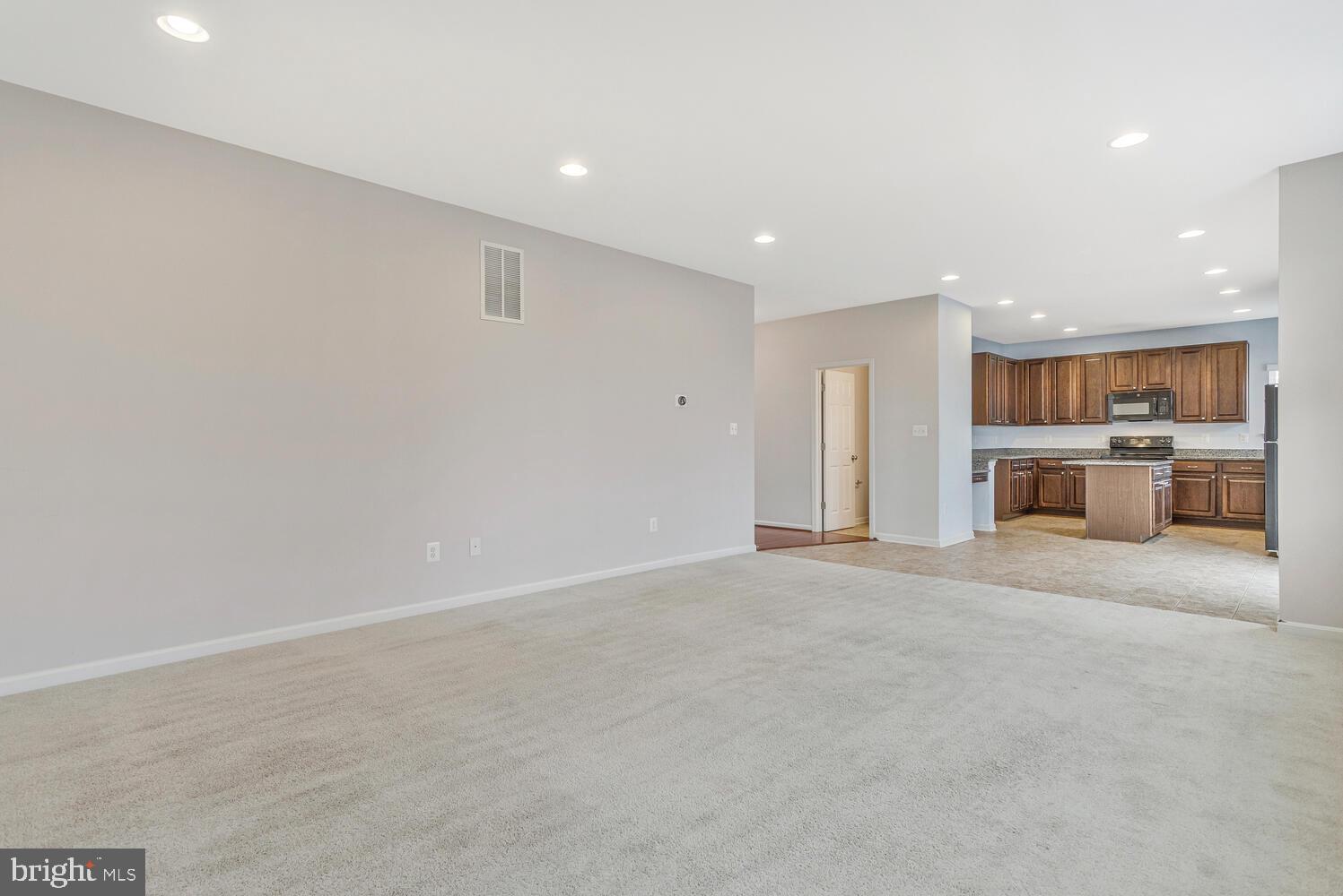 PRINCE FREDERICK CROSSING - Residential