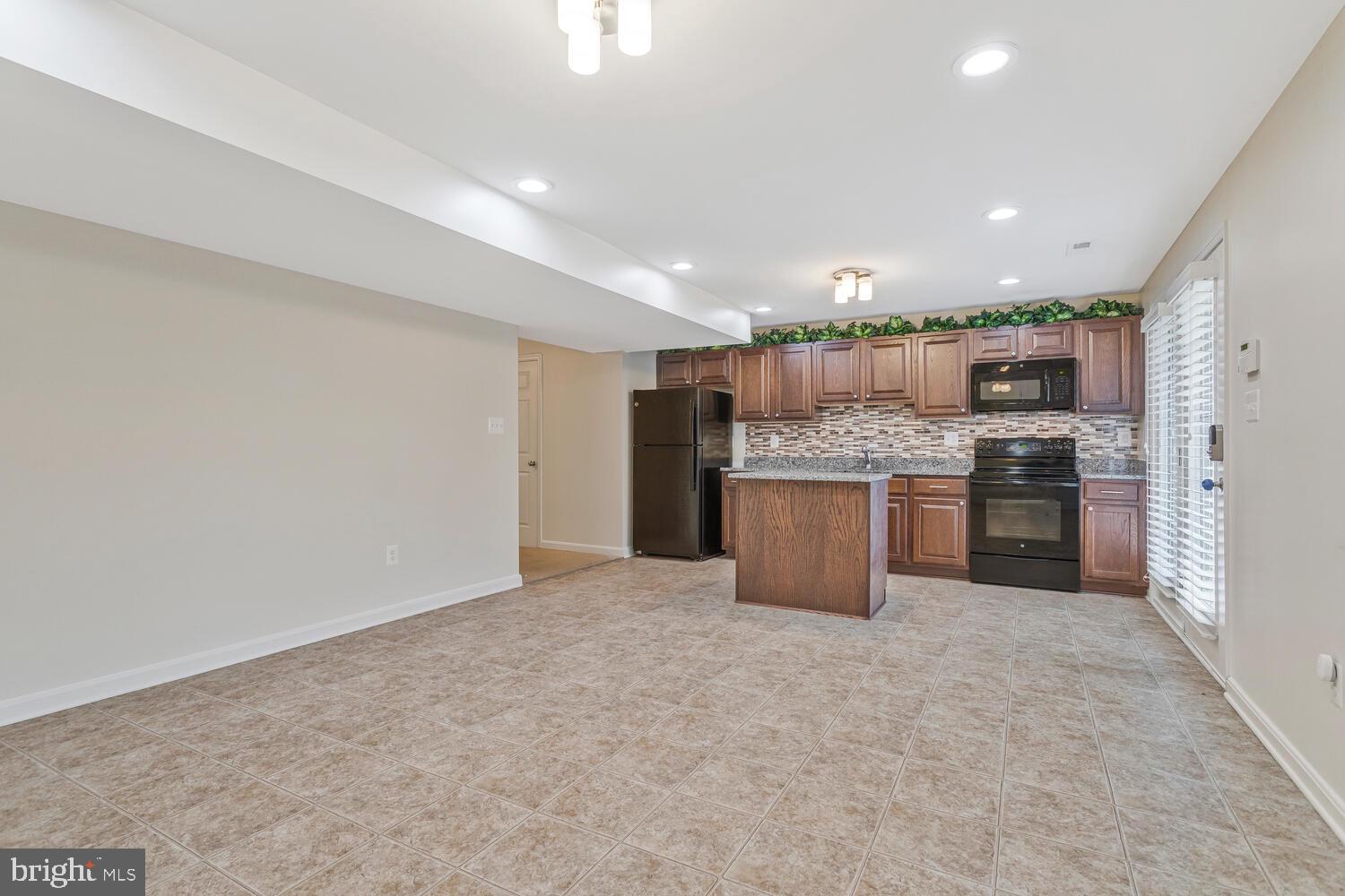 PRINCE FREDERICK CROSSING - Residential