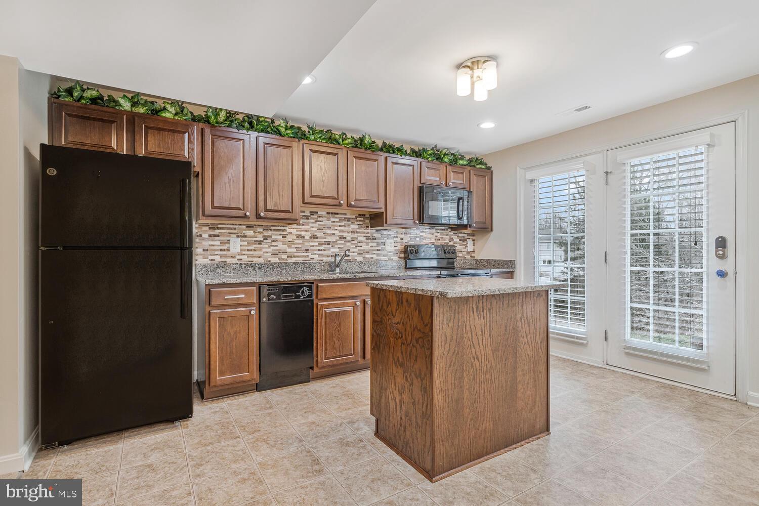 PRINCE FREDERICK CROSSING - Residential