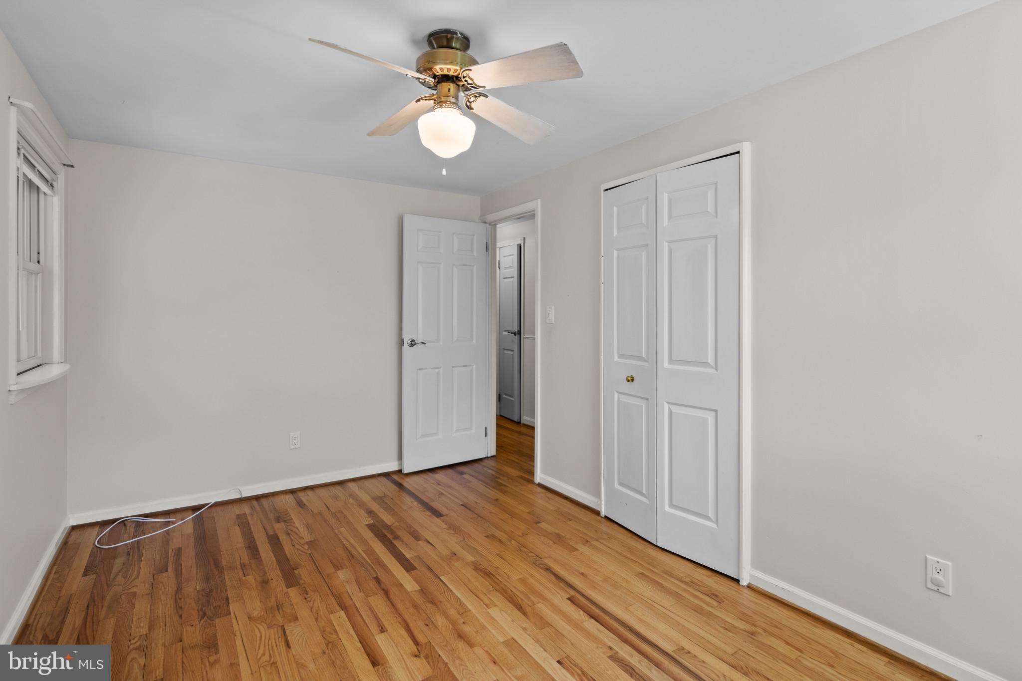 HILLSMERE ESTATES - Residential Lease