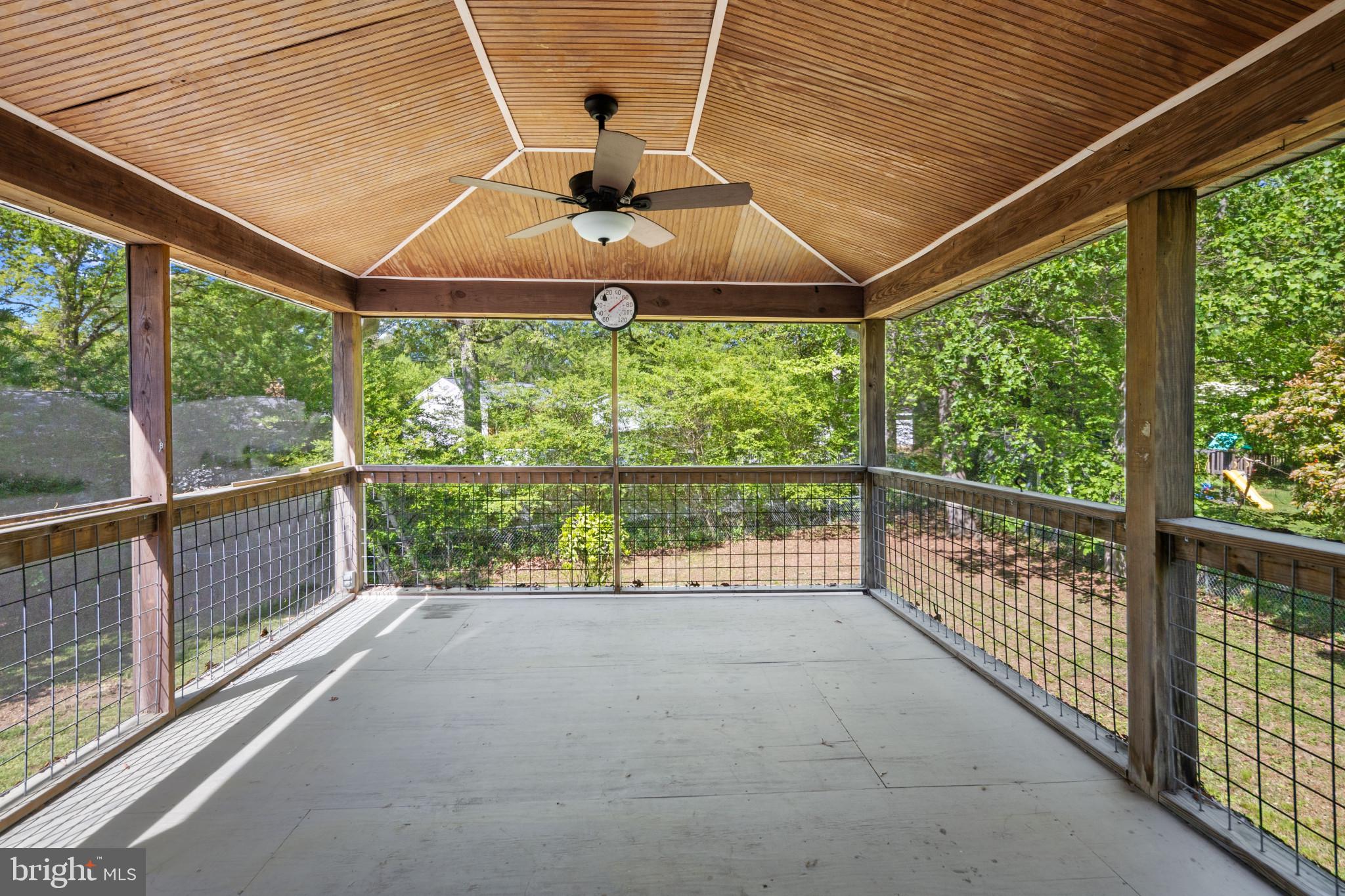 HILLSMERE ESTATES - Residential Lease