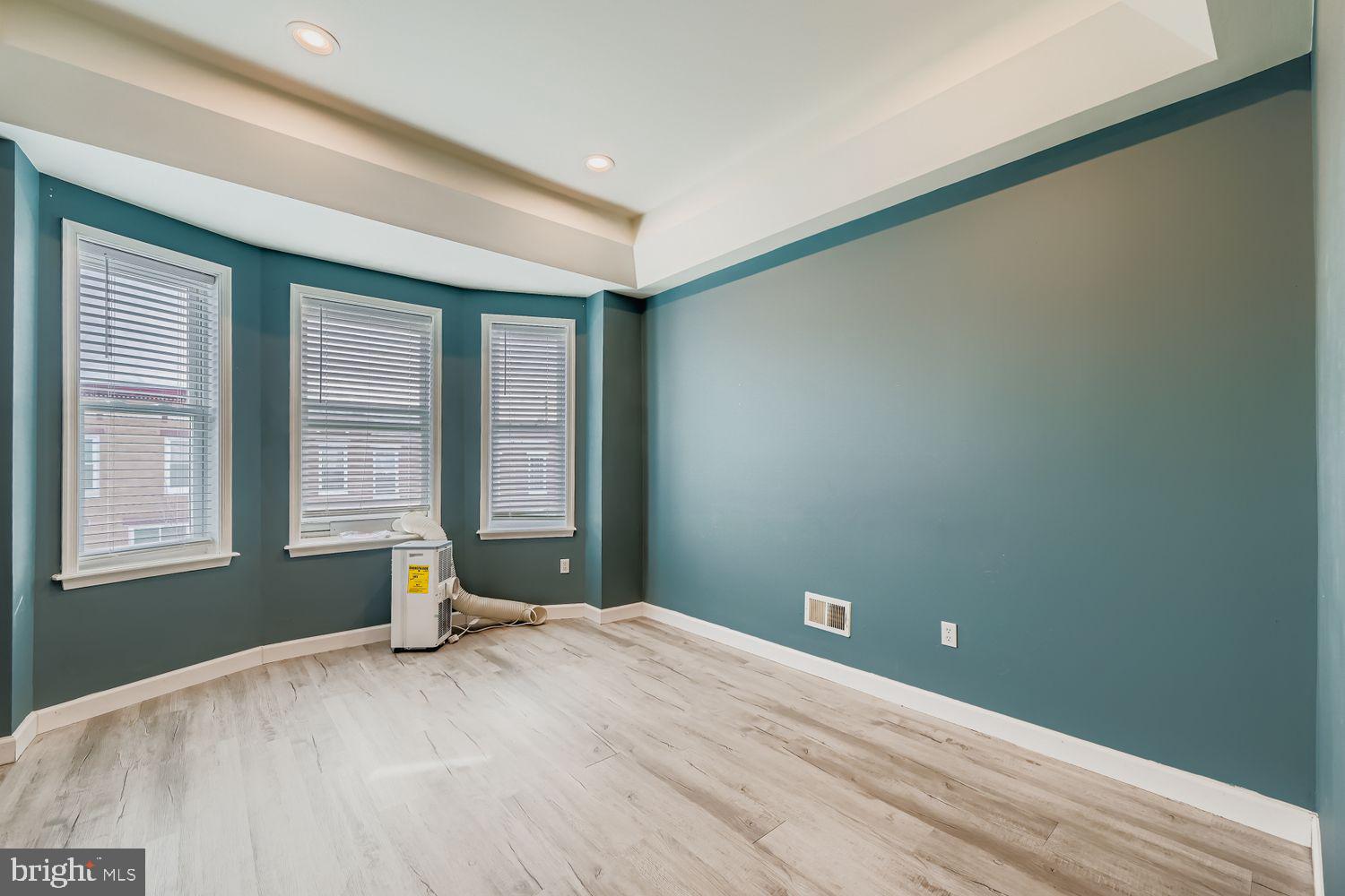 EAST BALTIMORE MIDWAY - Residential